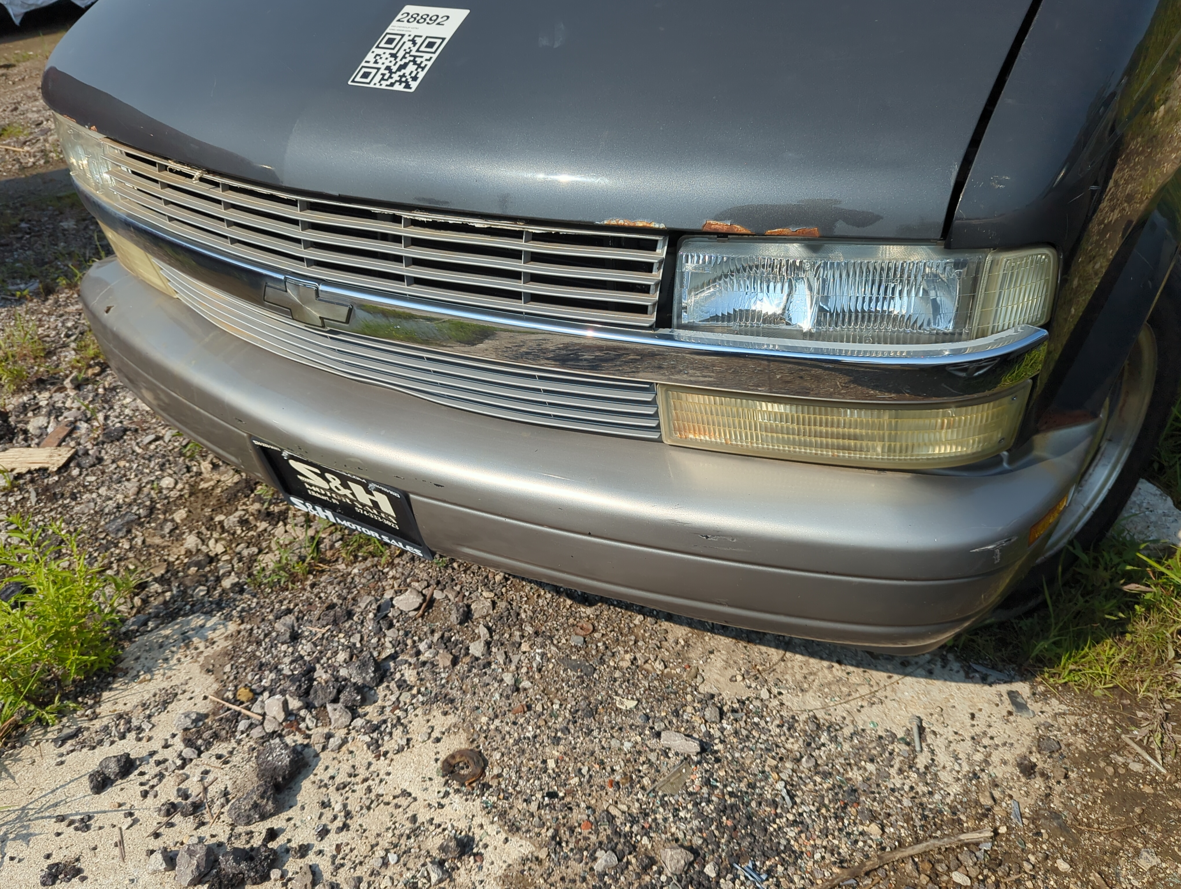 Picture of 1996-2005 Chevrolet Astro Front Bumper - Oem 1110194