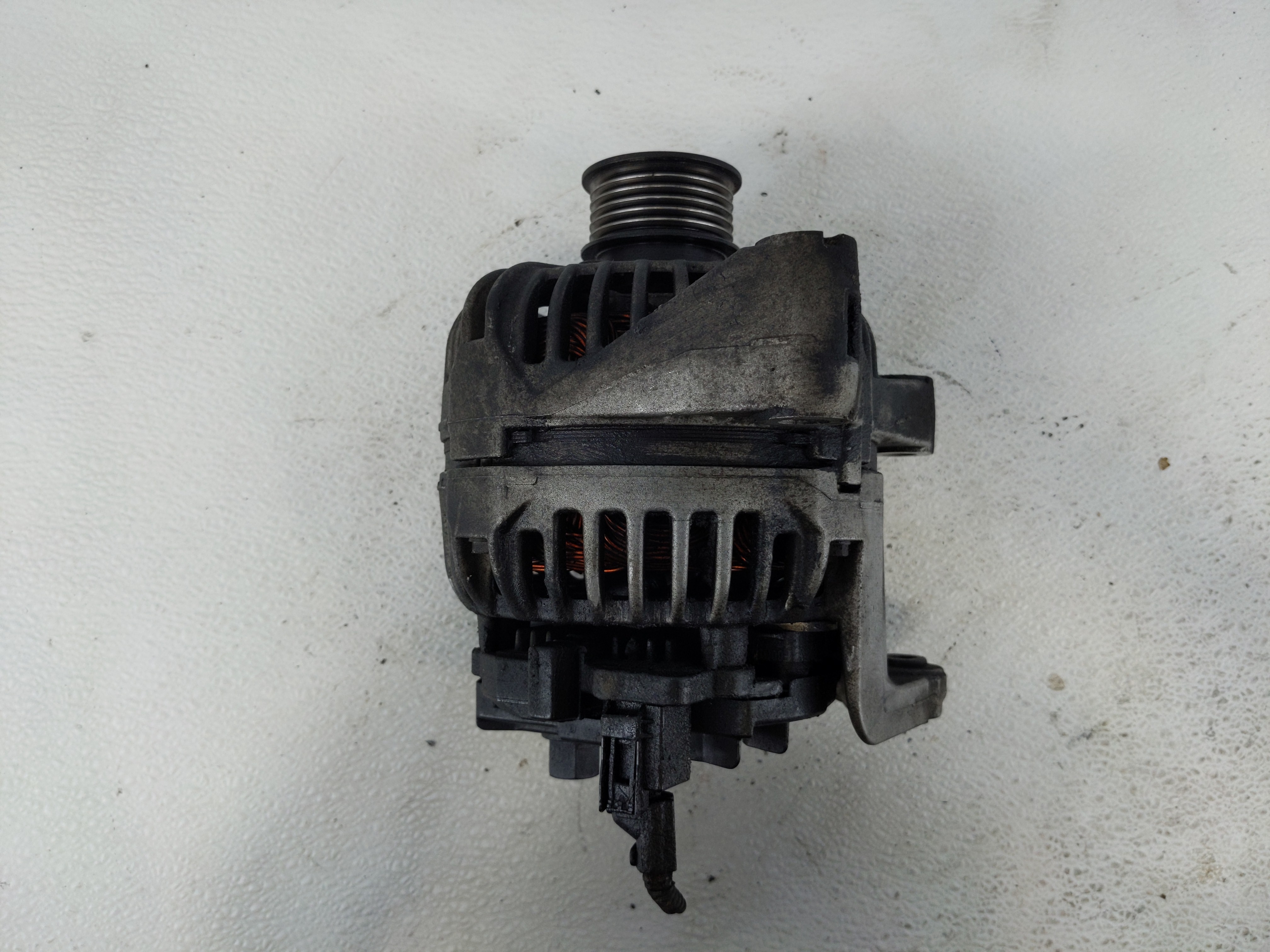 2001-2006 Bmw 325i Alternator Generator Charging Assembly Engine Oem 1110238 - Oemusedautoparts1.com