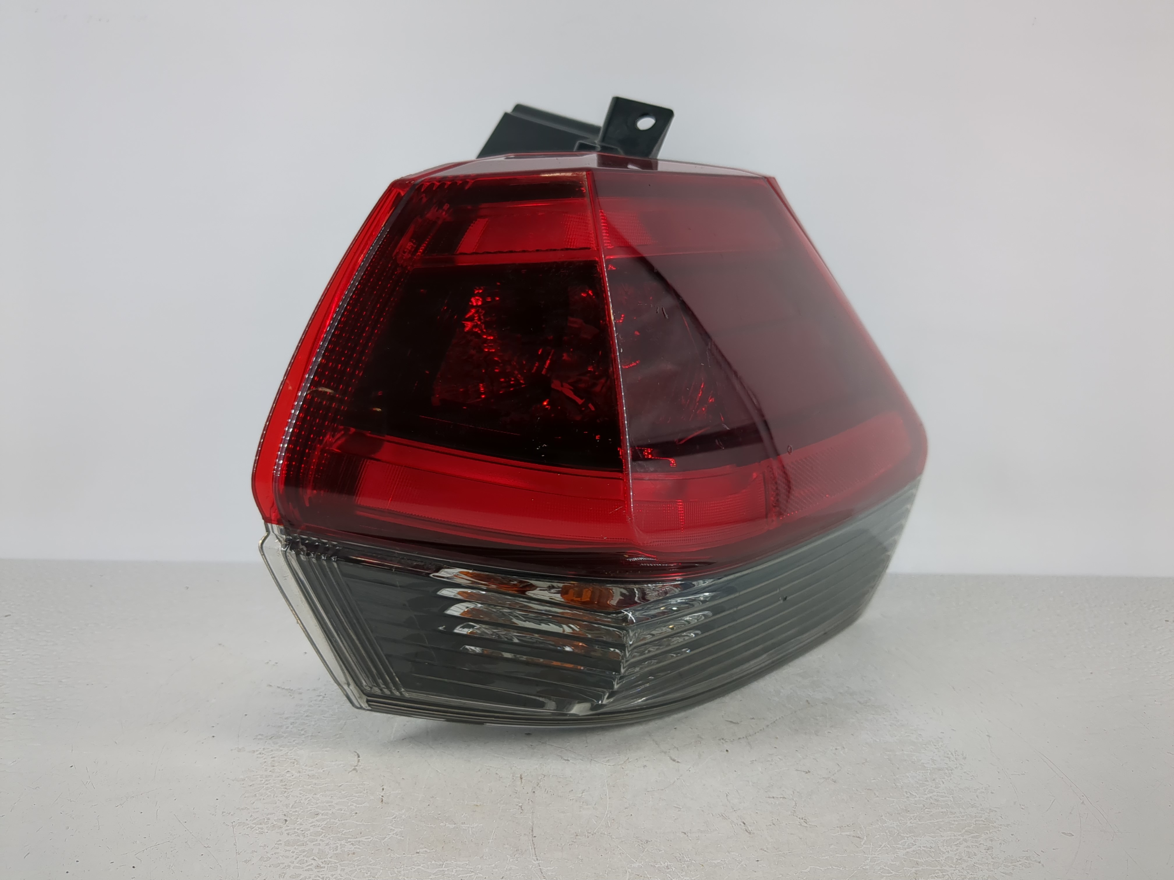 2017-2020 Nissan Rogue Passenger Right Side Tail Light Taillight Oem 1110239 - Oemusedautoparts1.com