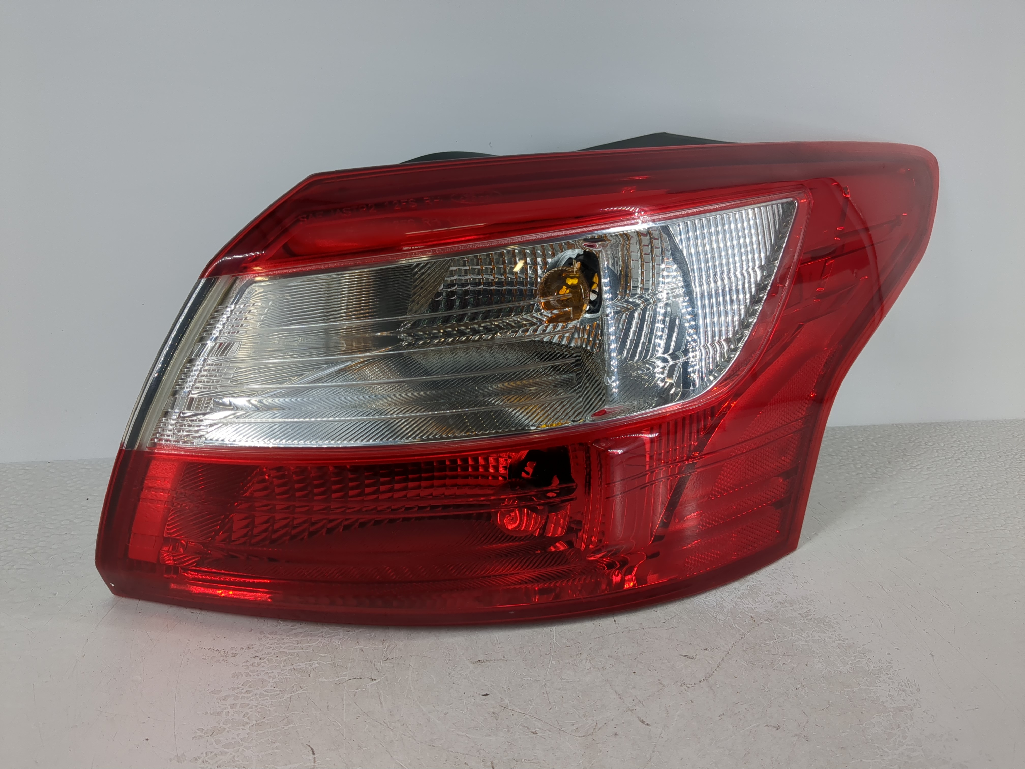 2012-2014 Ford Focus Passenger Right Side Tail Light Taillight Oem 1110241 - Oemusedautoparts1.com