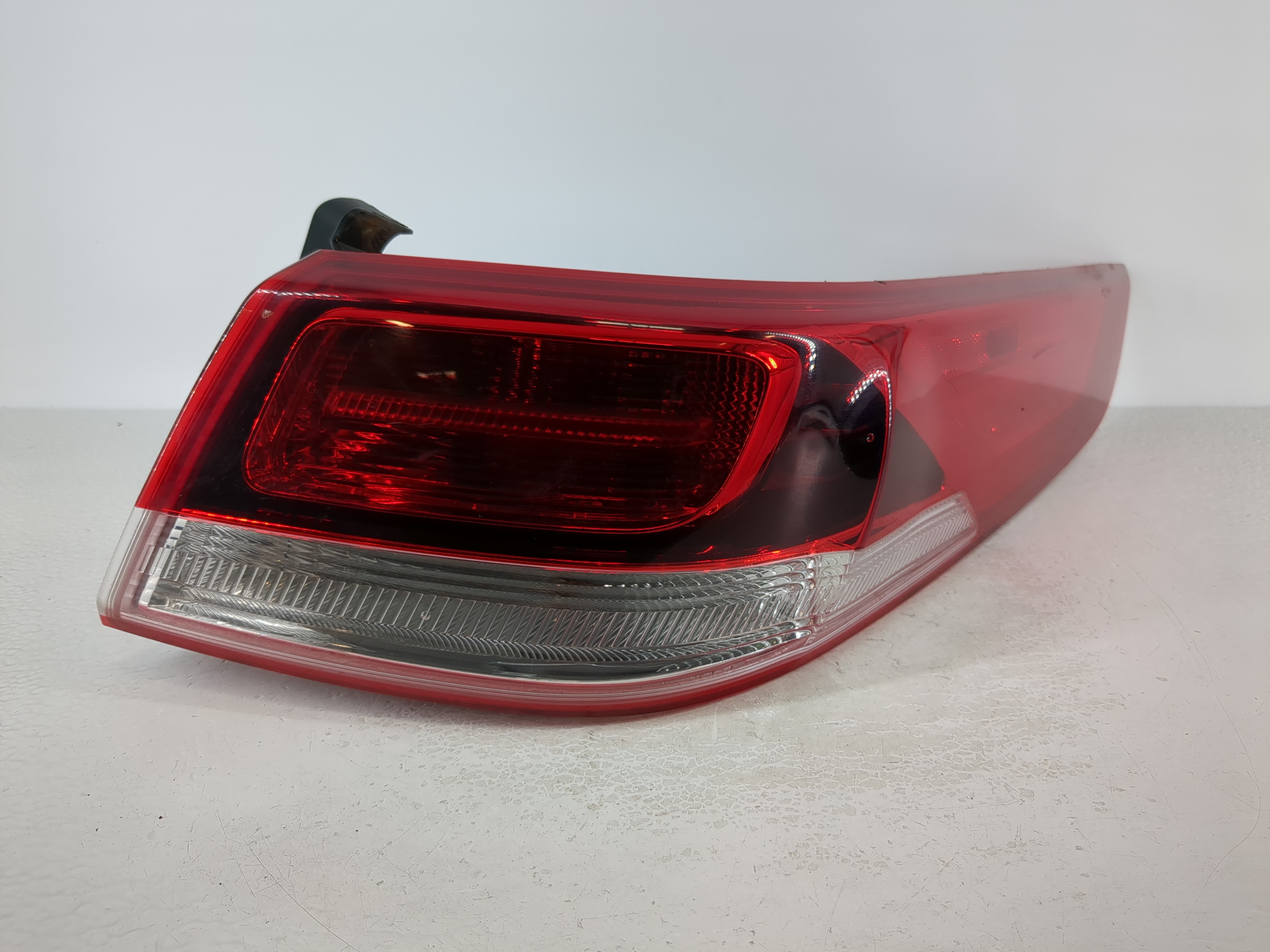 2016-2020 Kia Optima Passenger Right Side Tail Light Taillight Oem 1110243 - Oemusedautoparts1.com