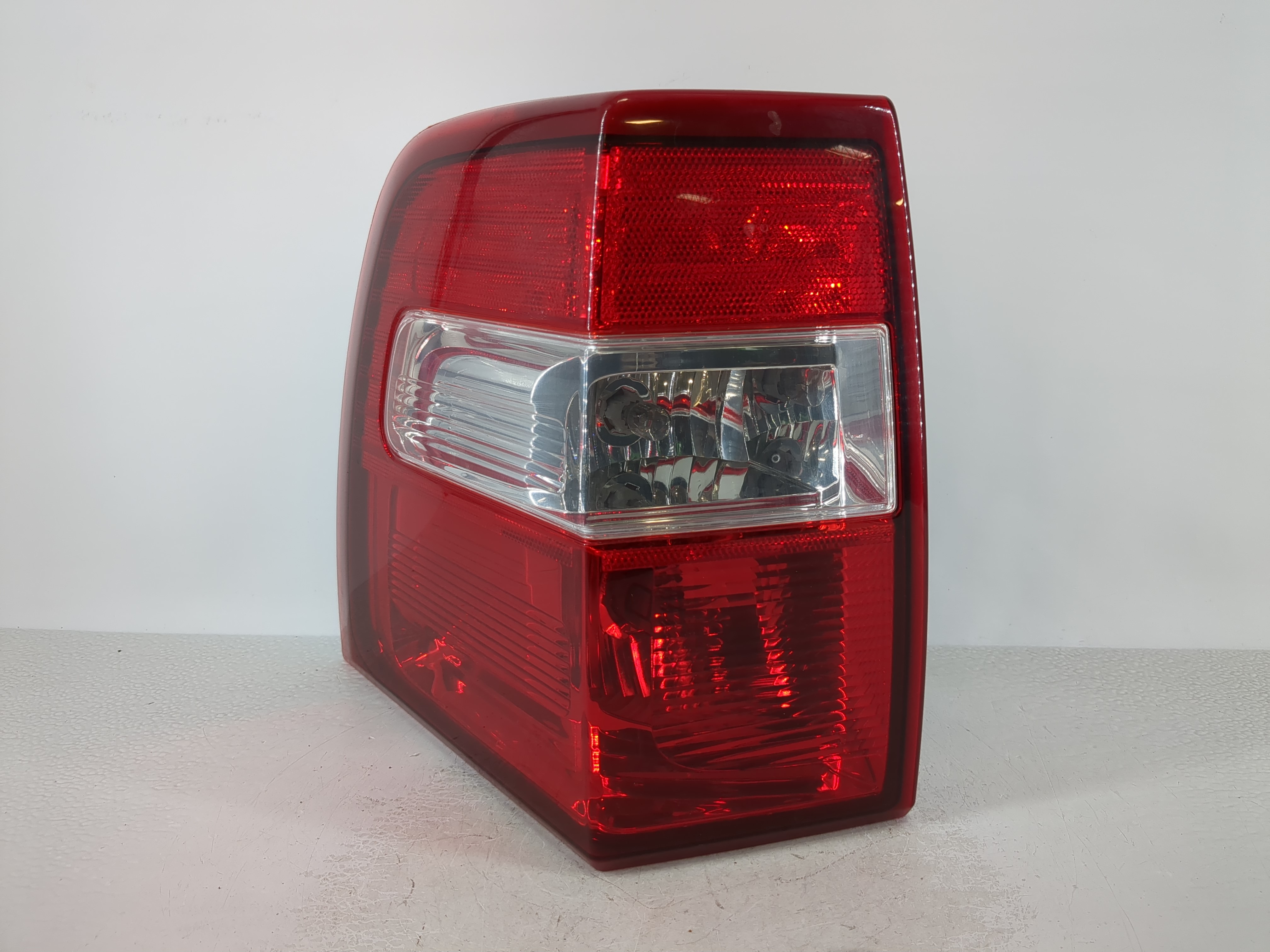 2007-2017 Ford Expedition Driver Left Side Tail Light Taillight Oem 1110246 - Oemusedautoparts1.com
