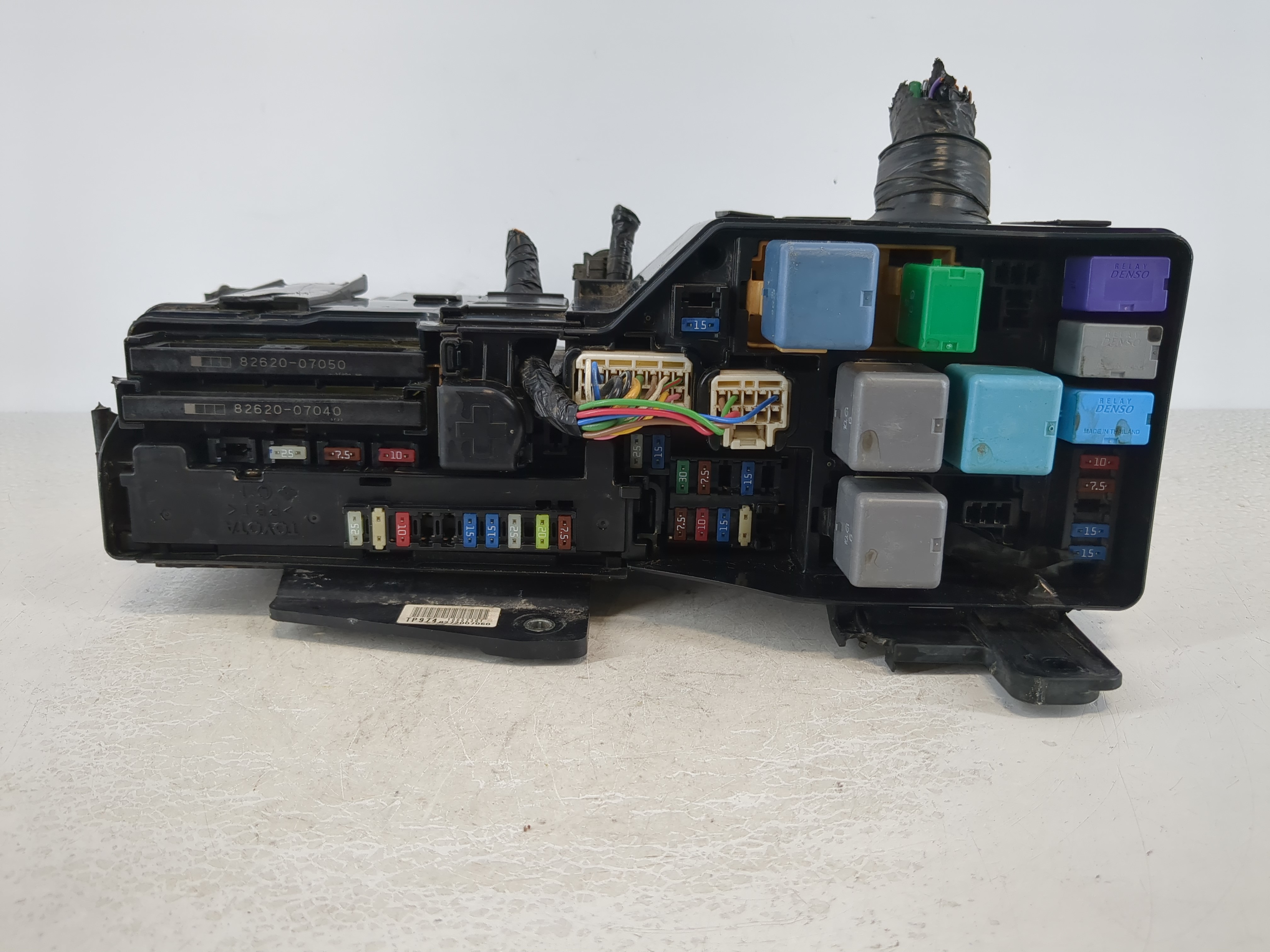 2005-2010 Toyota Avalon Fusebox Fuse Box Relay Module 8272007060 1110260 - Oemusedautoparts1.com