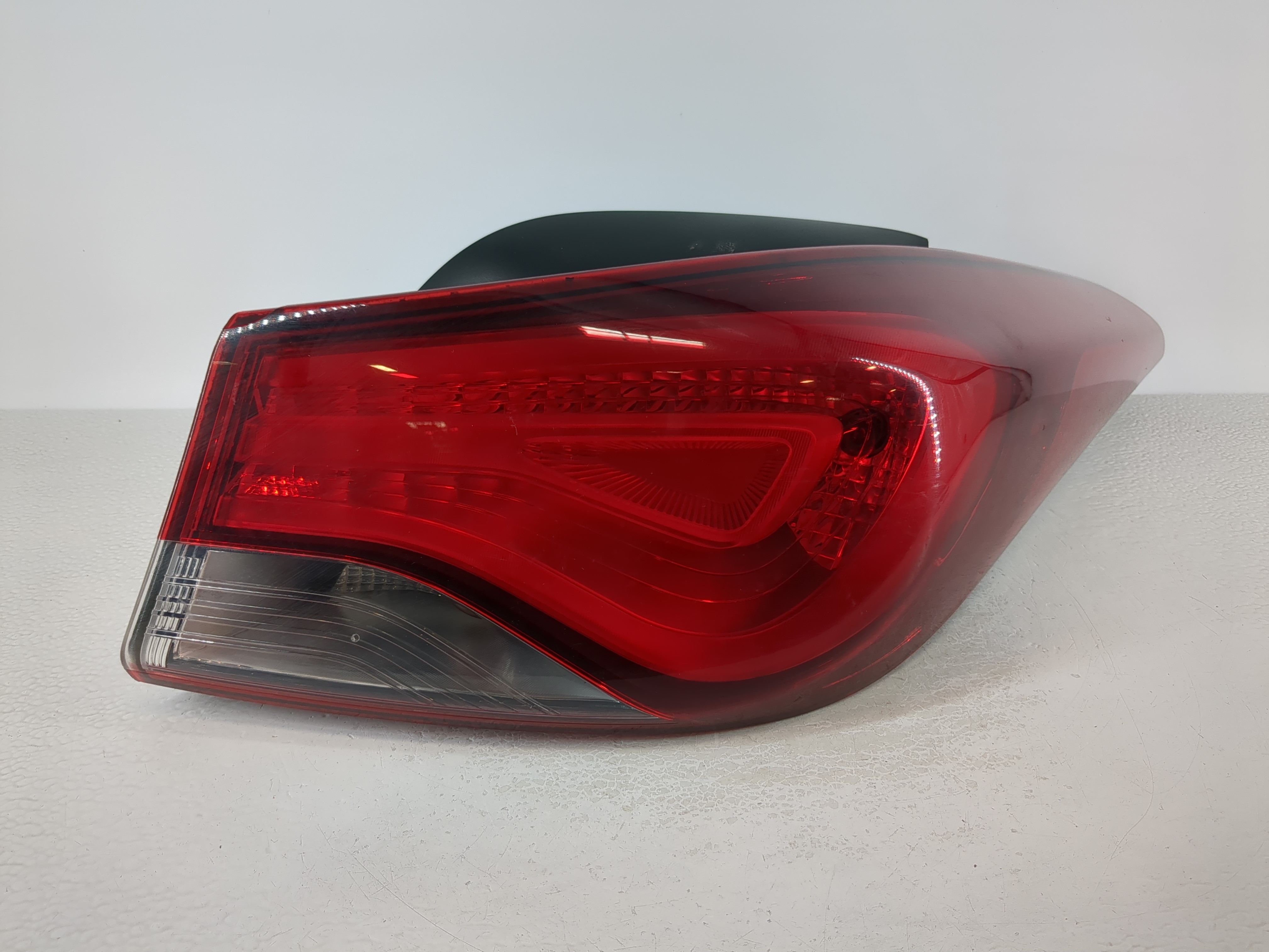 2014-2016 Hyundai Elantra Passenger Right Side Tail Light Taillight Oem 1110278 - Oemusedautoparts1.com