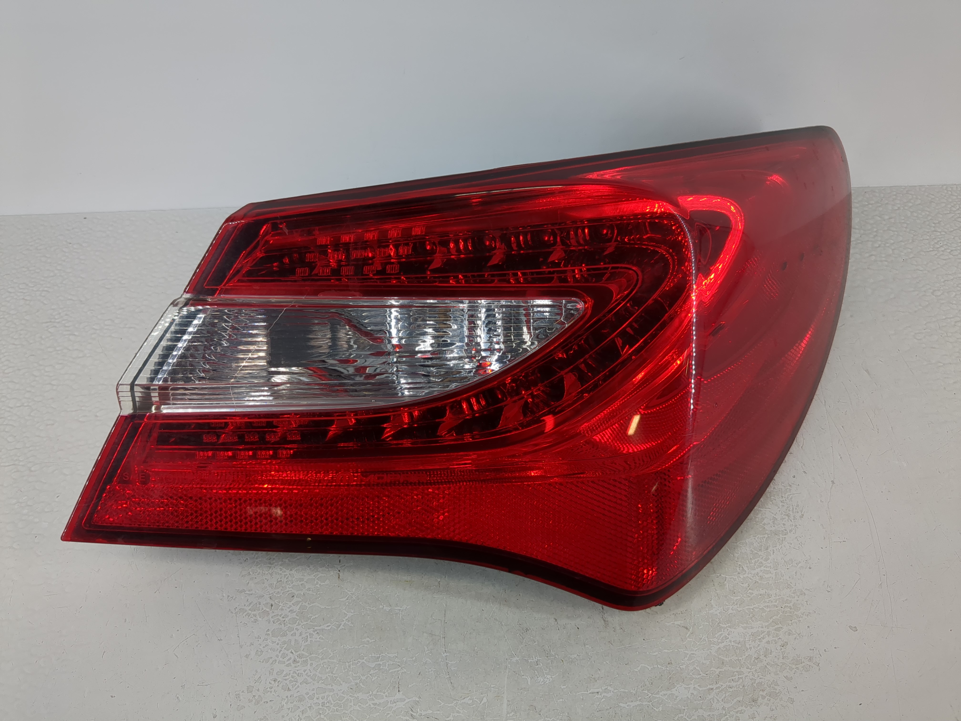 Picture of 2011-2014 Chrysler 200 Passenger Right Side Tail Light Taillight Oem 1110284