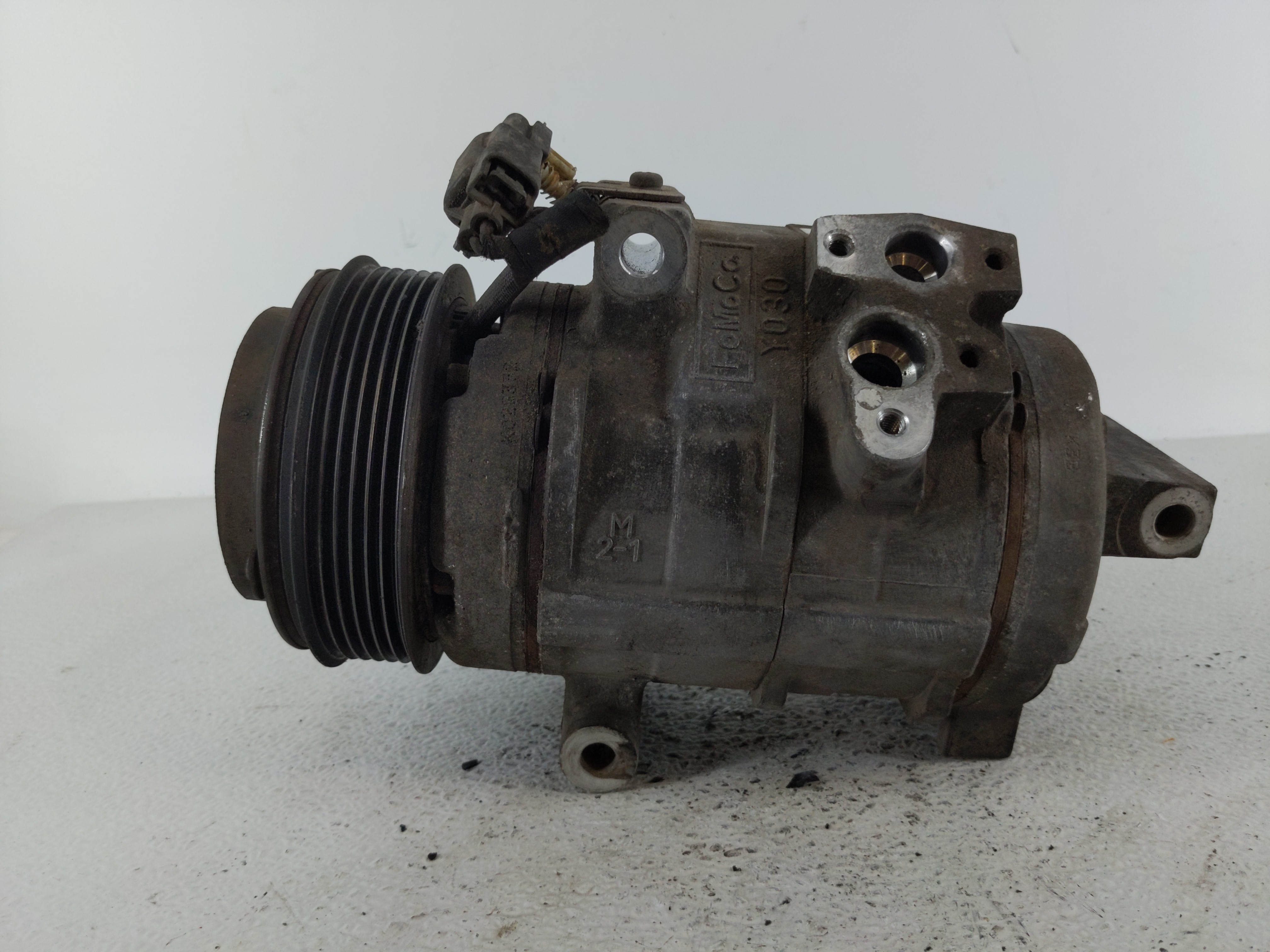 Picture of 2011-2014 Ford Edge Air Conditioning A/c Ac Compressor Oem 1110290