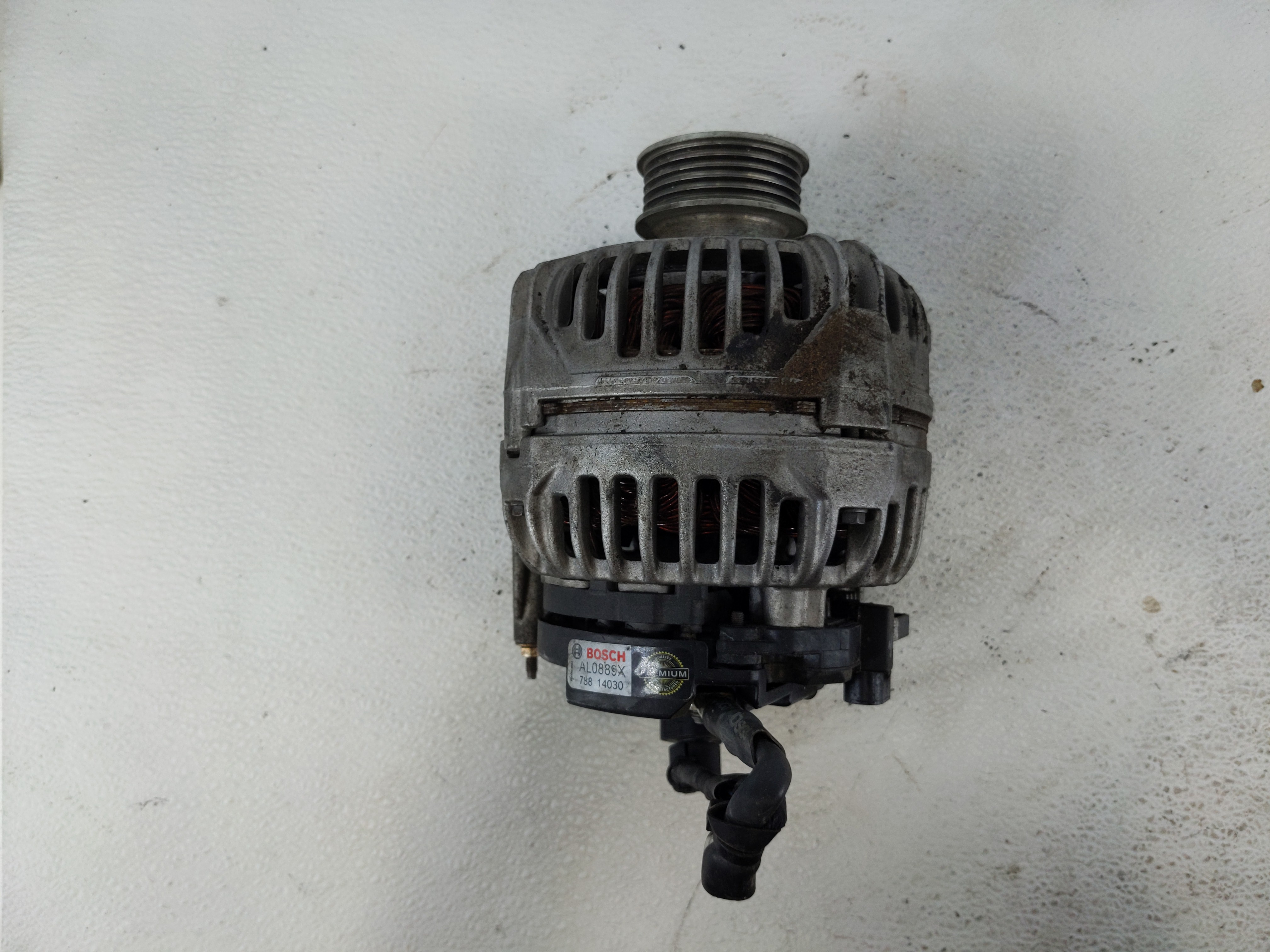 2006 Volkswagen Rabbit Alternator Generator Charging Assembly Engine Oem 1110330 - Oemusedautoparts1.com