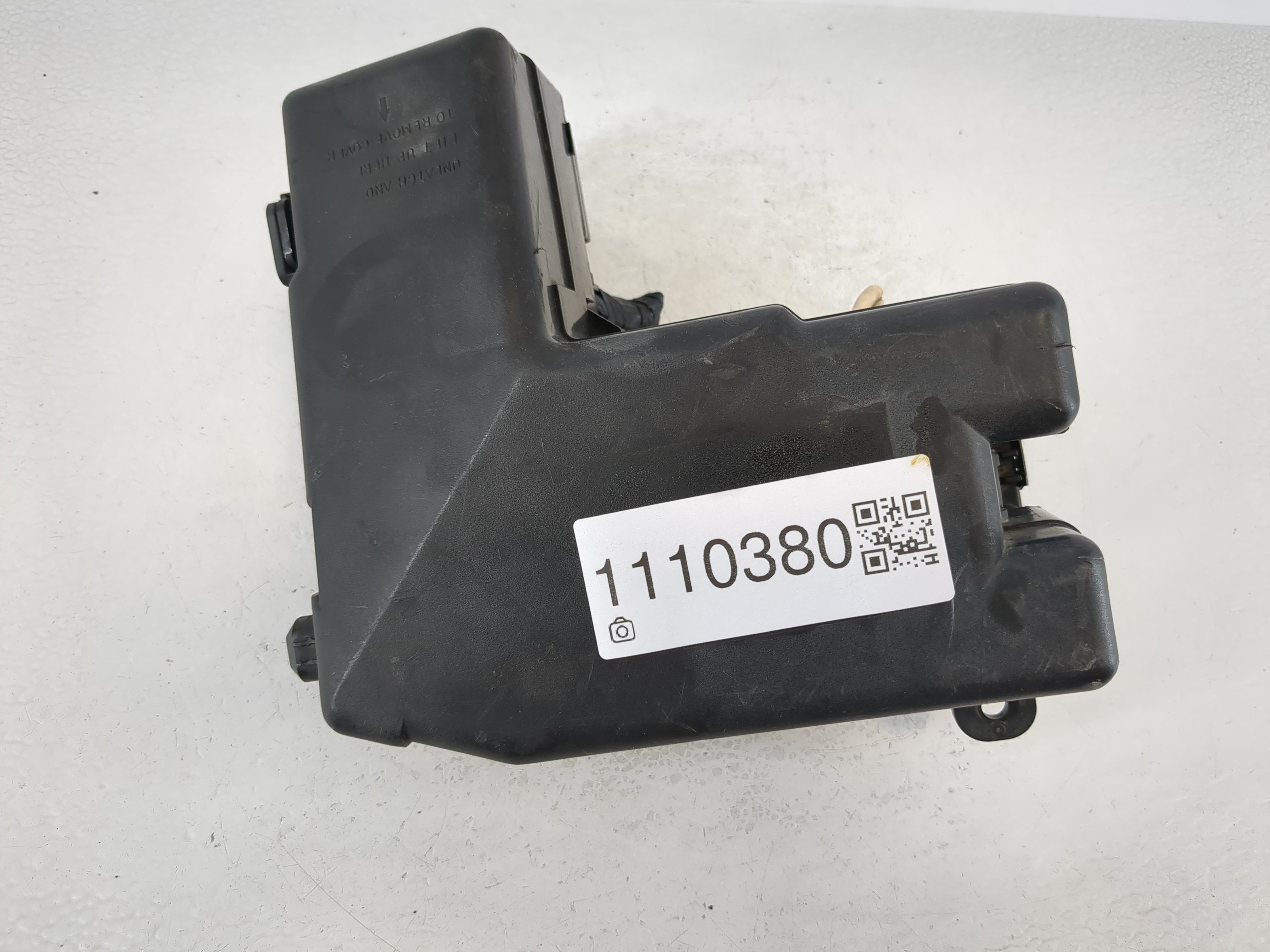 2003-2005 Mitsubishi Eclipse Fusebox Fuse Box Relay Module Mr515944 1110380 - Oemusedautoparts1.com
