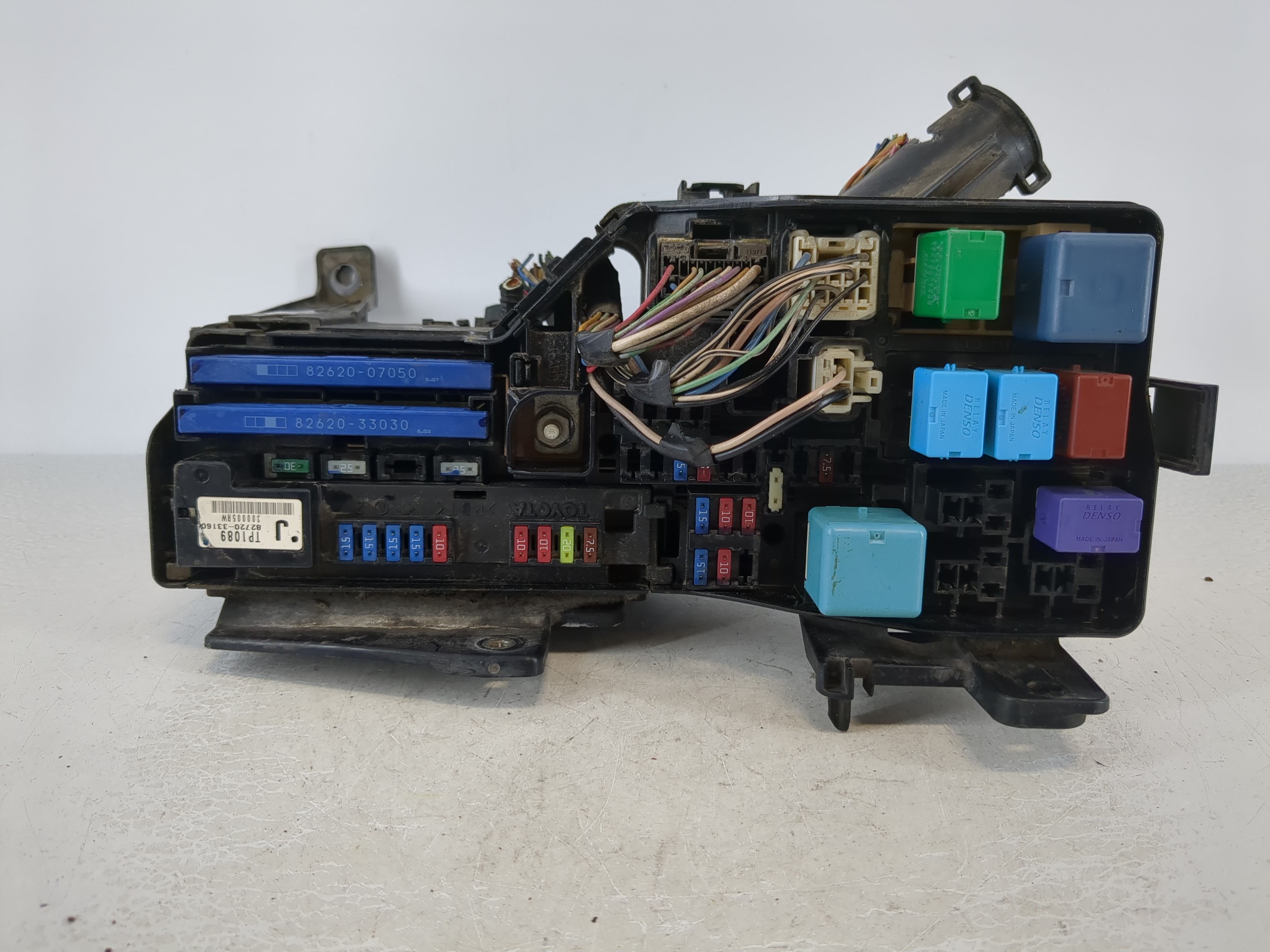 2007-2009 Toyota Camry Fusebox Fuse Box Relay Module 82720-33160 1110465 - Oemusedautoparts1.com