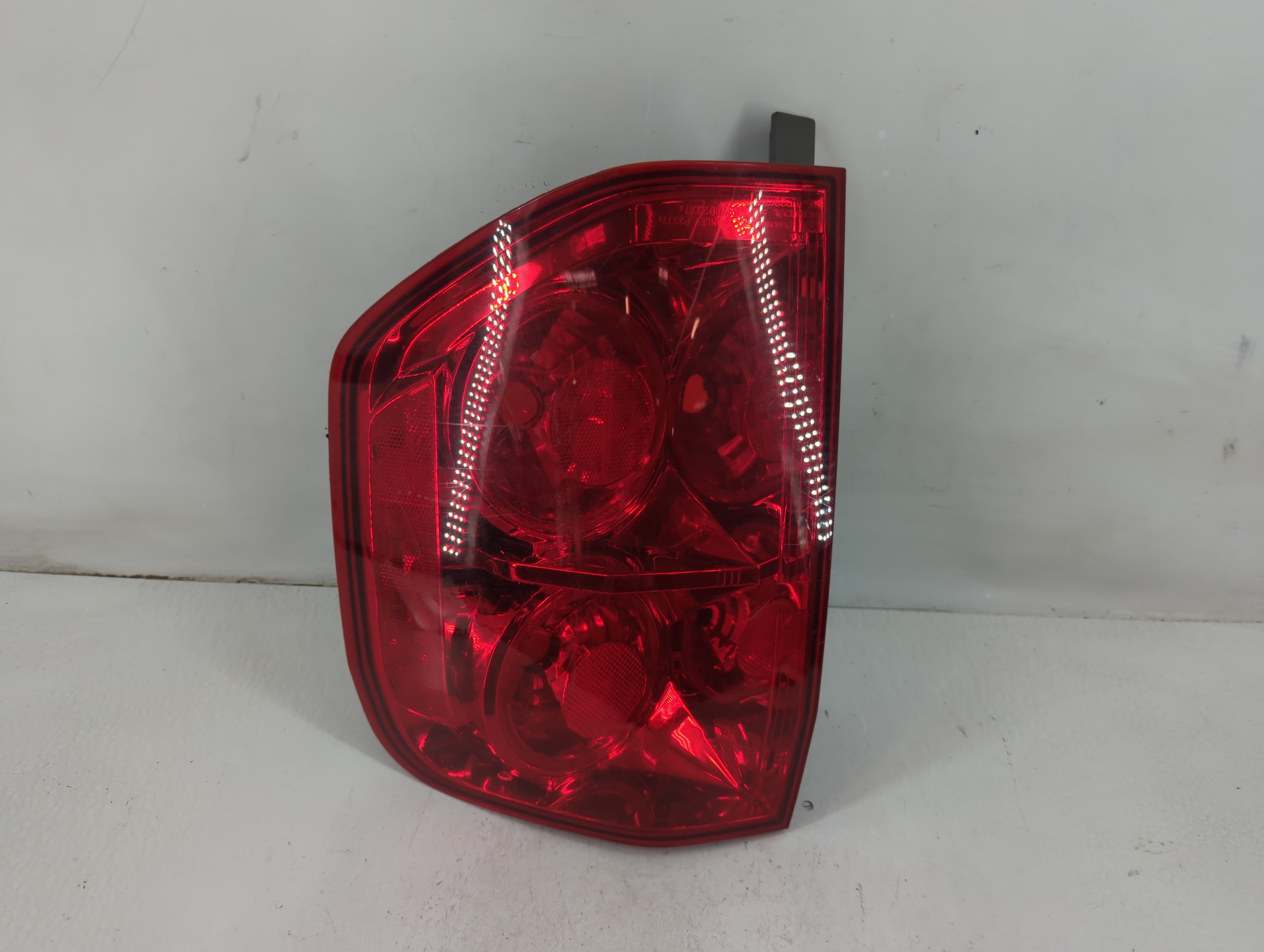 2003-2005 Honda Pilot Driver Left Side Tail Light Taillight Oem 1110514 - Oemusedautoparts1.com