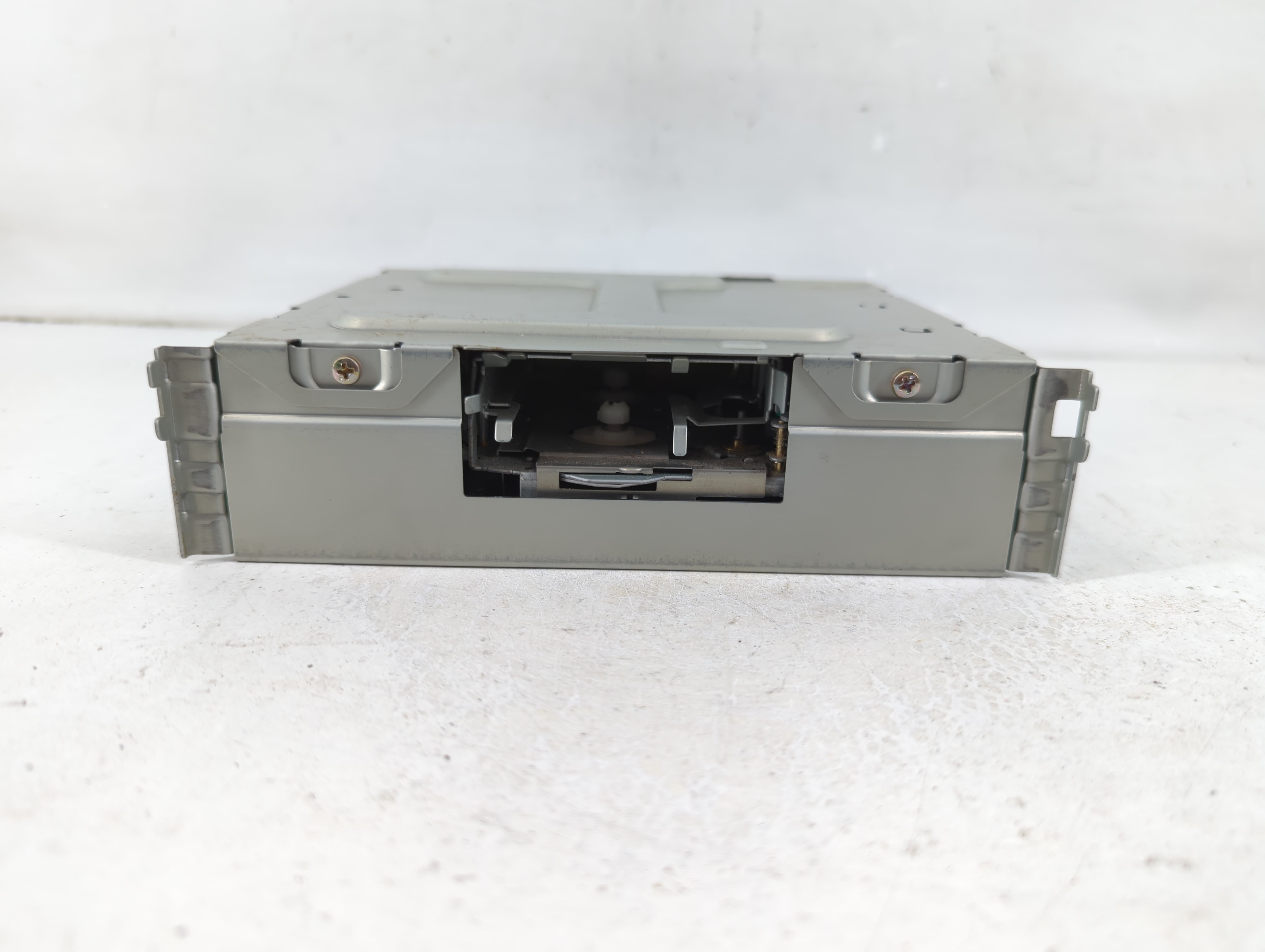 1999-2001 Lexus Rx300 Am Fm Cd Player Radio Receiver 1110561 - Oemusedautoparts1.com