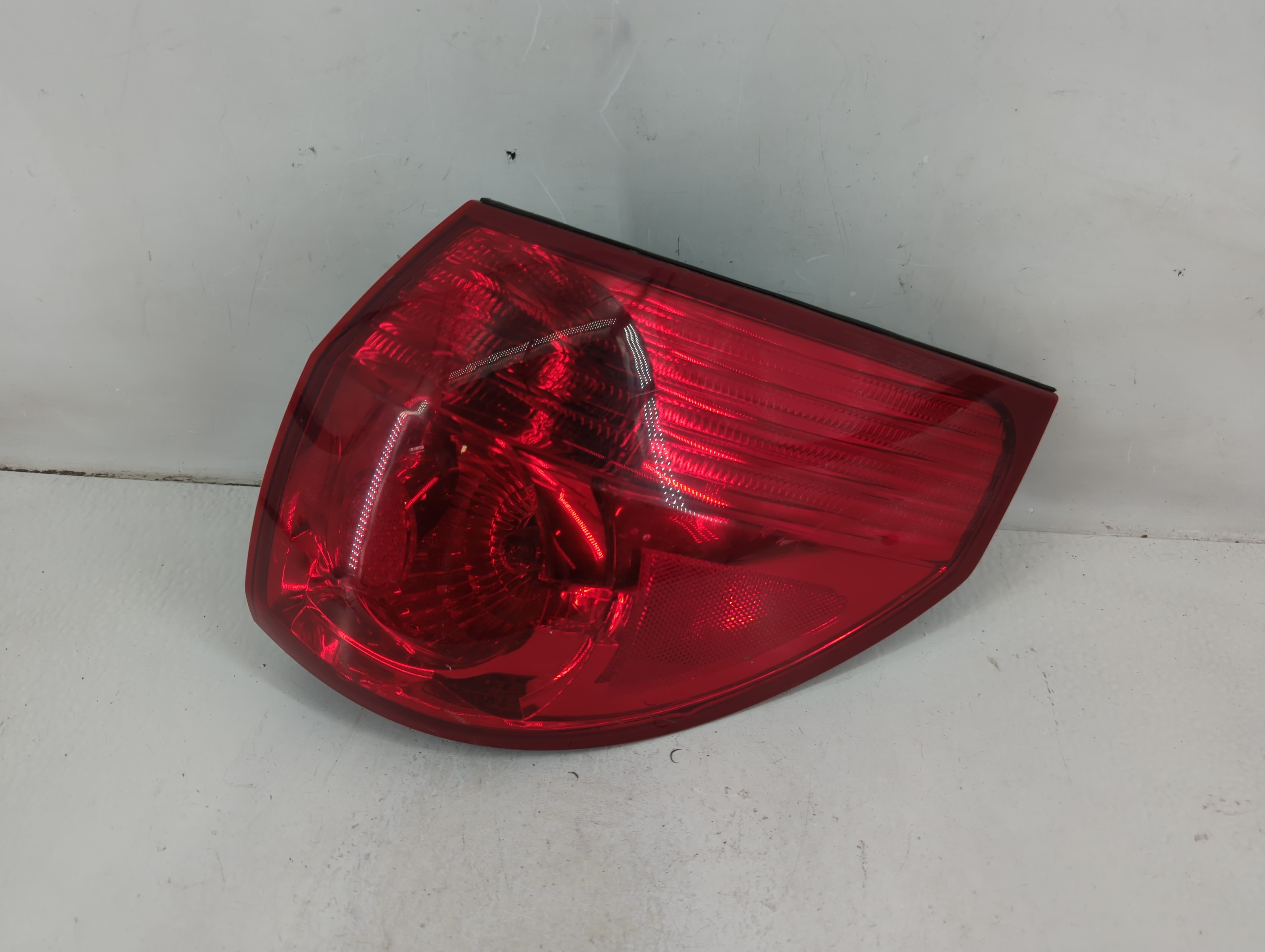2006-2010 Toyota Sienna Passenger Right Side Tail Light Taillight Oem 1110605 - Oemusedautoparts1.com