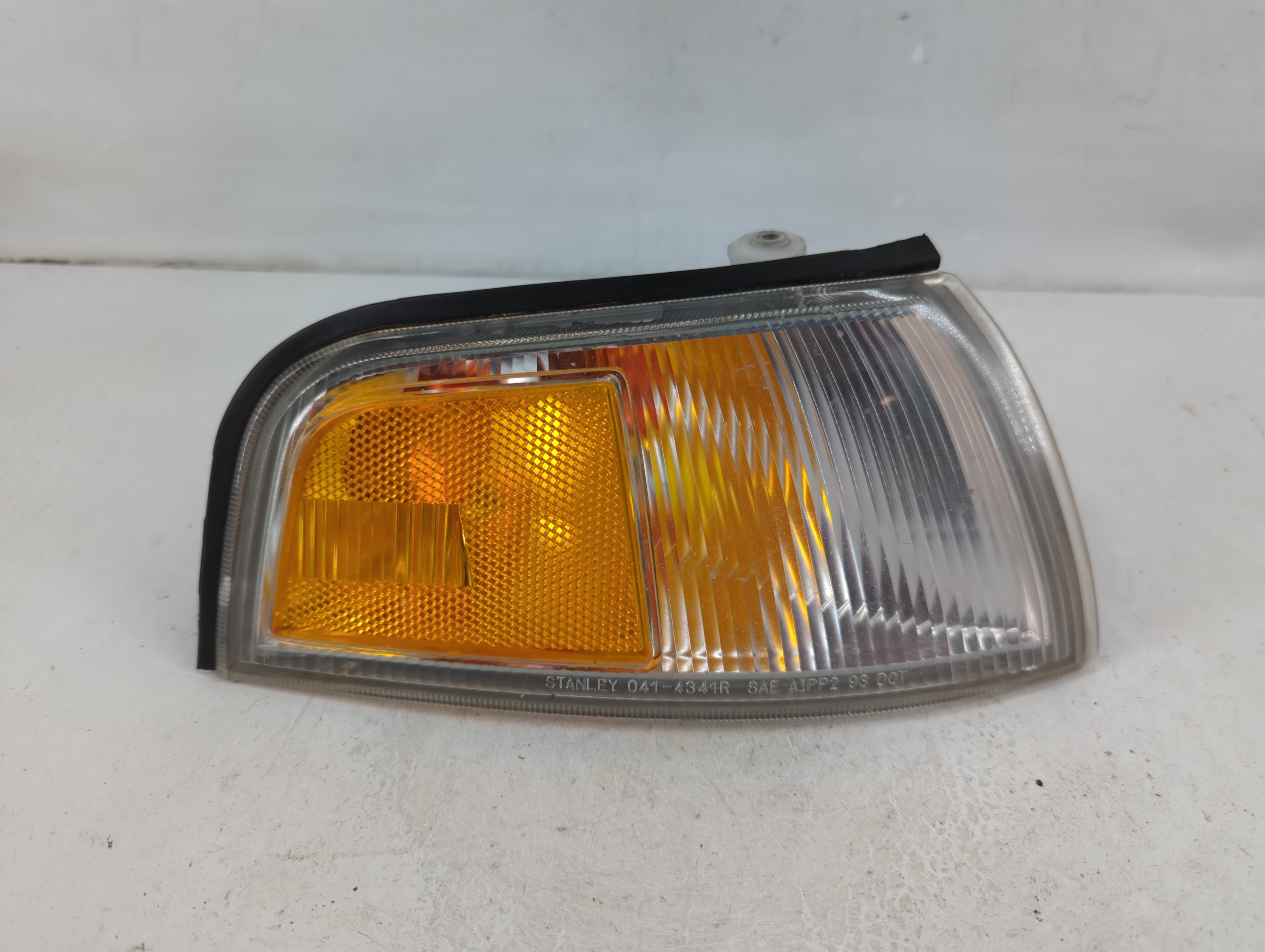1997 Mitsubishi Mirage Passenger Right Oem Head Light Headlight Lamp 1110611 - Oemusedautoparts1.com