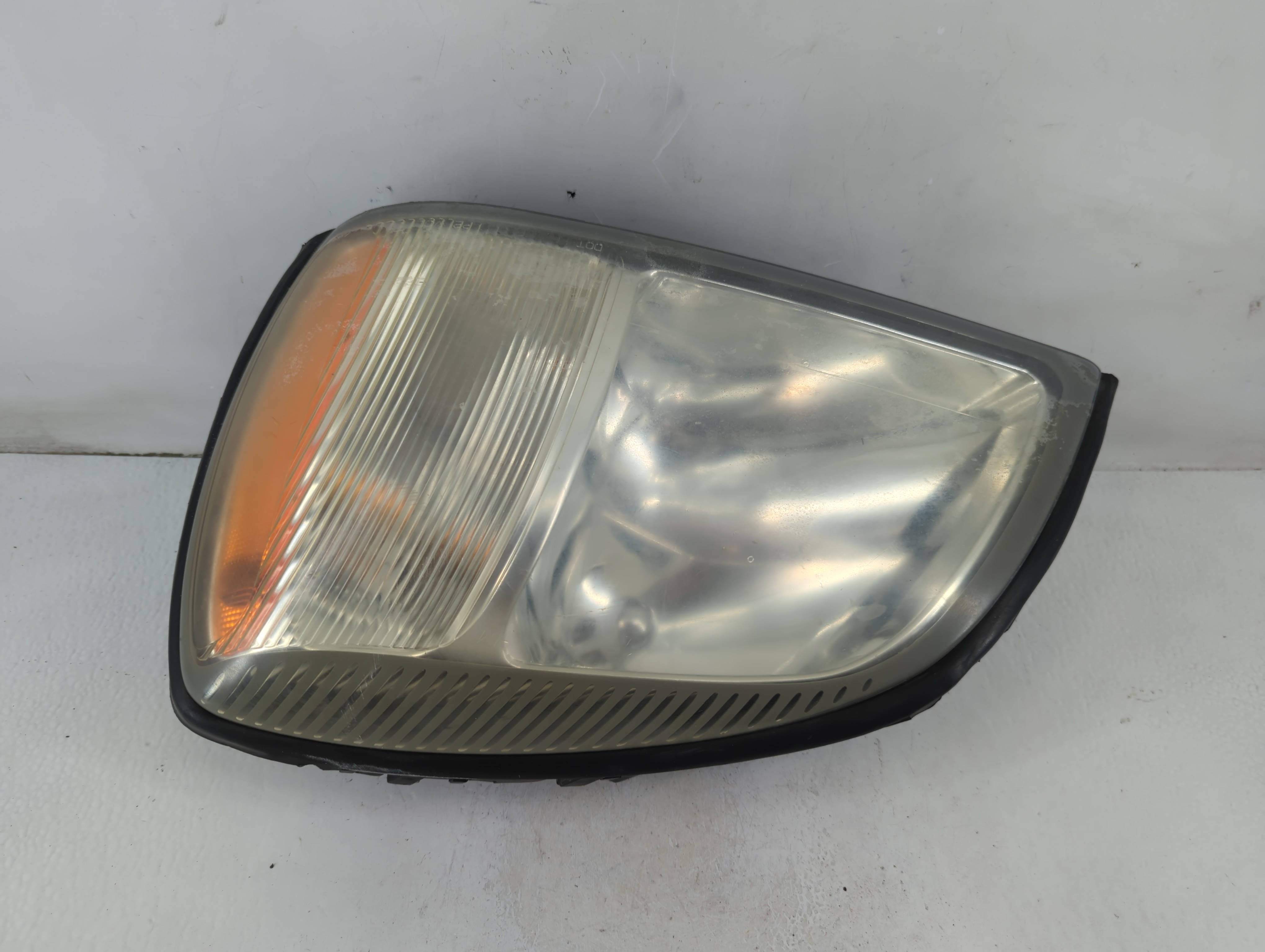 2004-2005 Cadillac Deville Driver Left Oem Head Light Headlight Lamp 1110614 - Oemusedautoparts1.com