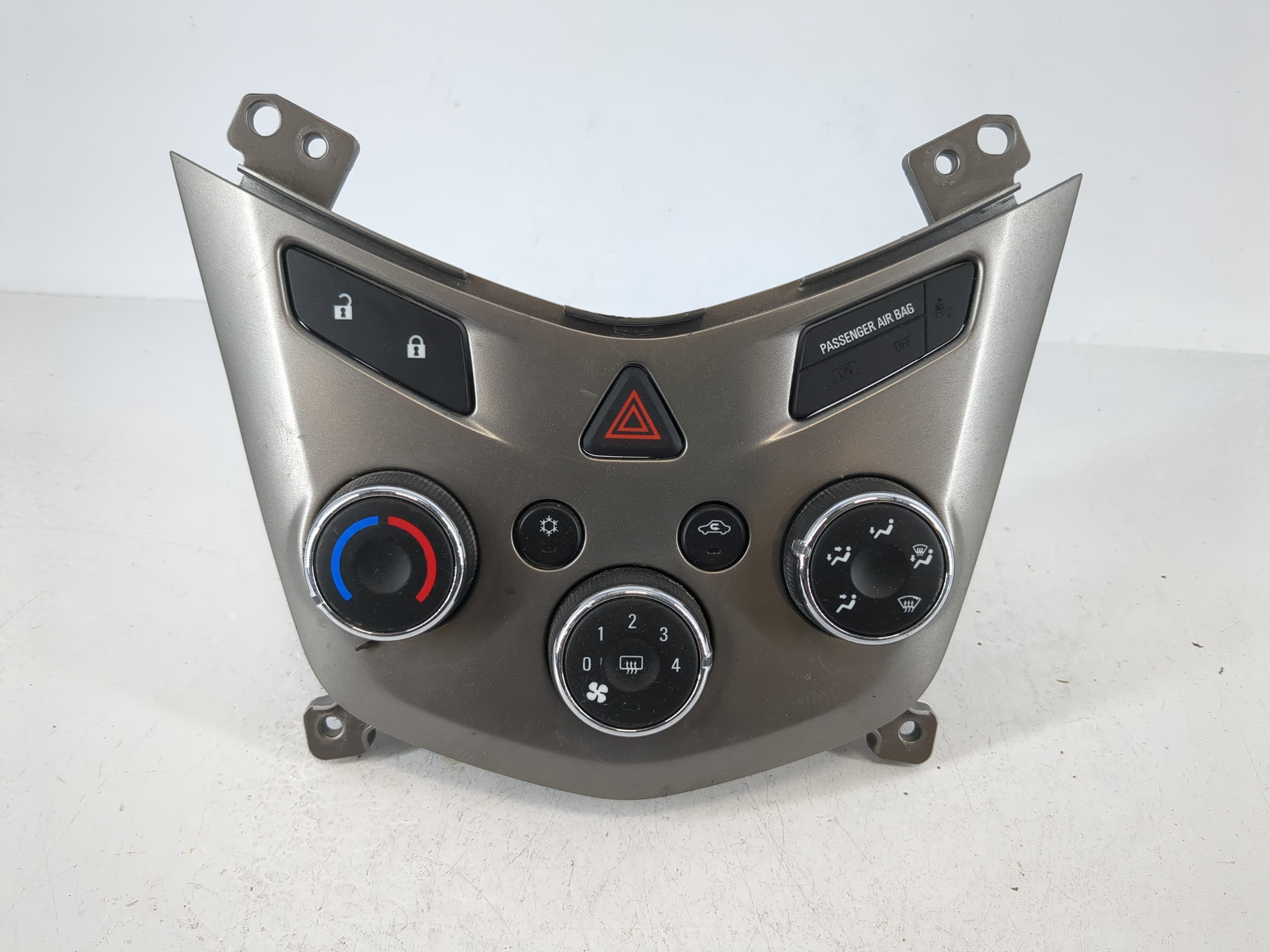 Picture of 2013-2013 Chevrolet Sonic Ac Heater Climate Control 92282239 1110706
