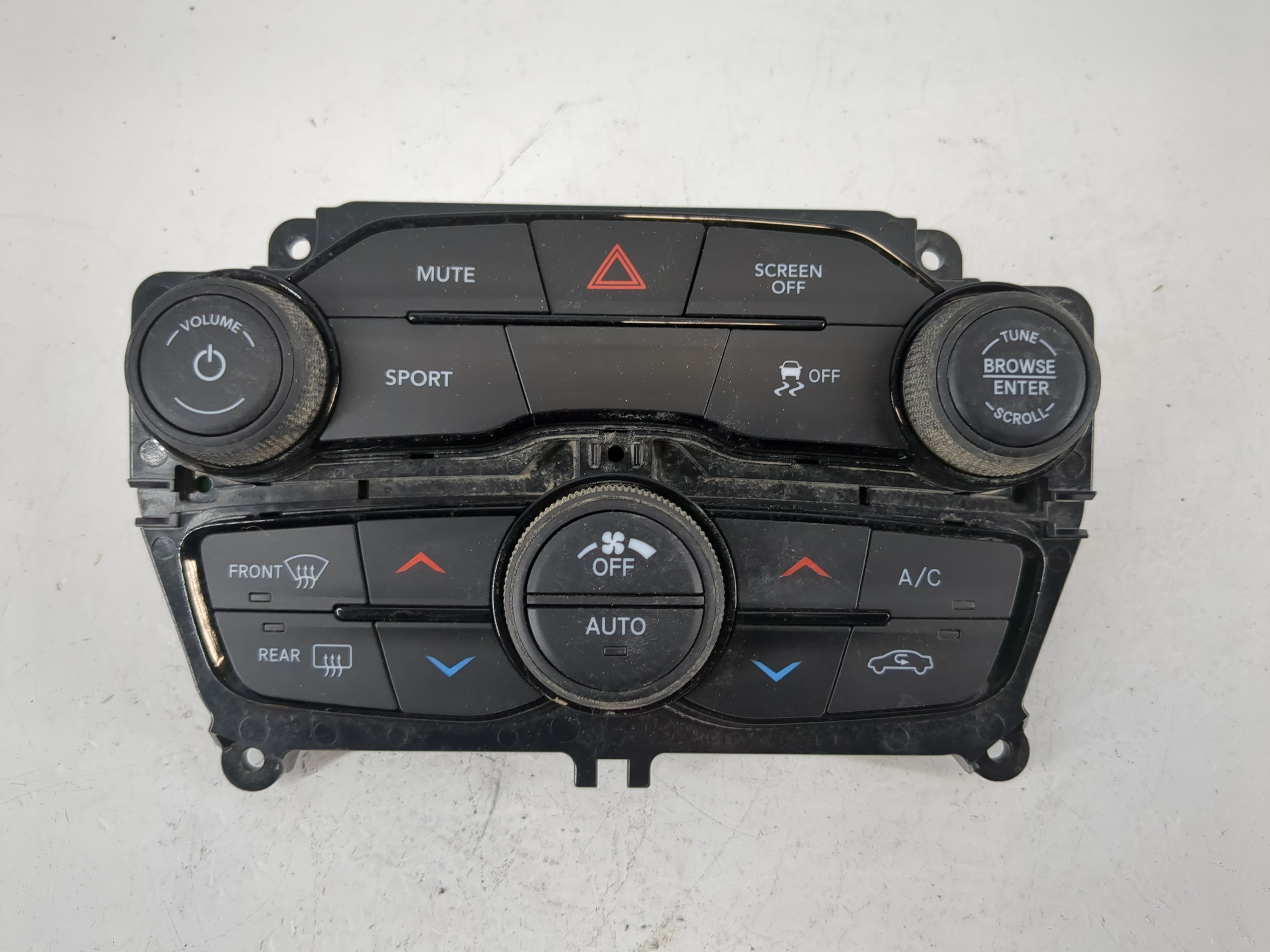 2019-2022 Dodge Challenger Ac Heater Climate Control 68293606ae 1110718 - Oemusedautoparts1.com