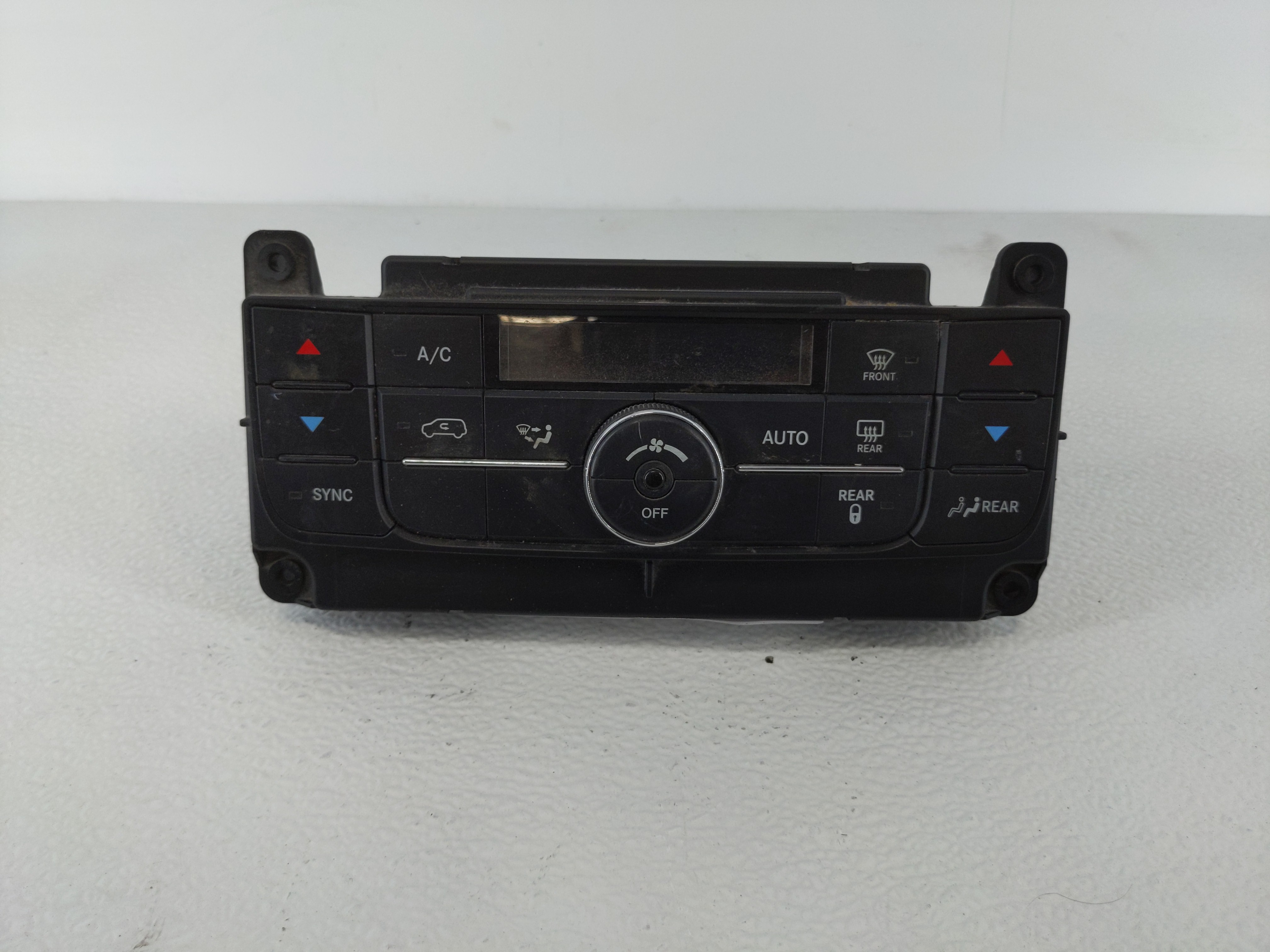 2011-2016 Chrysler Town & Country Ac Heater Climate Control 55111236af 1110764 - Oemusedautoparts1.com