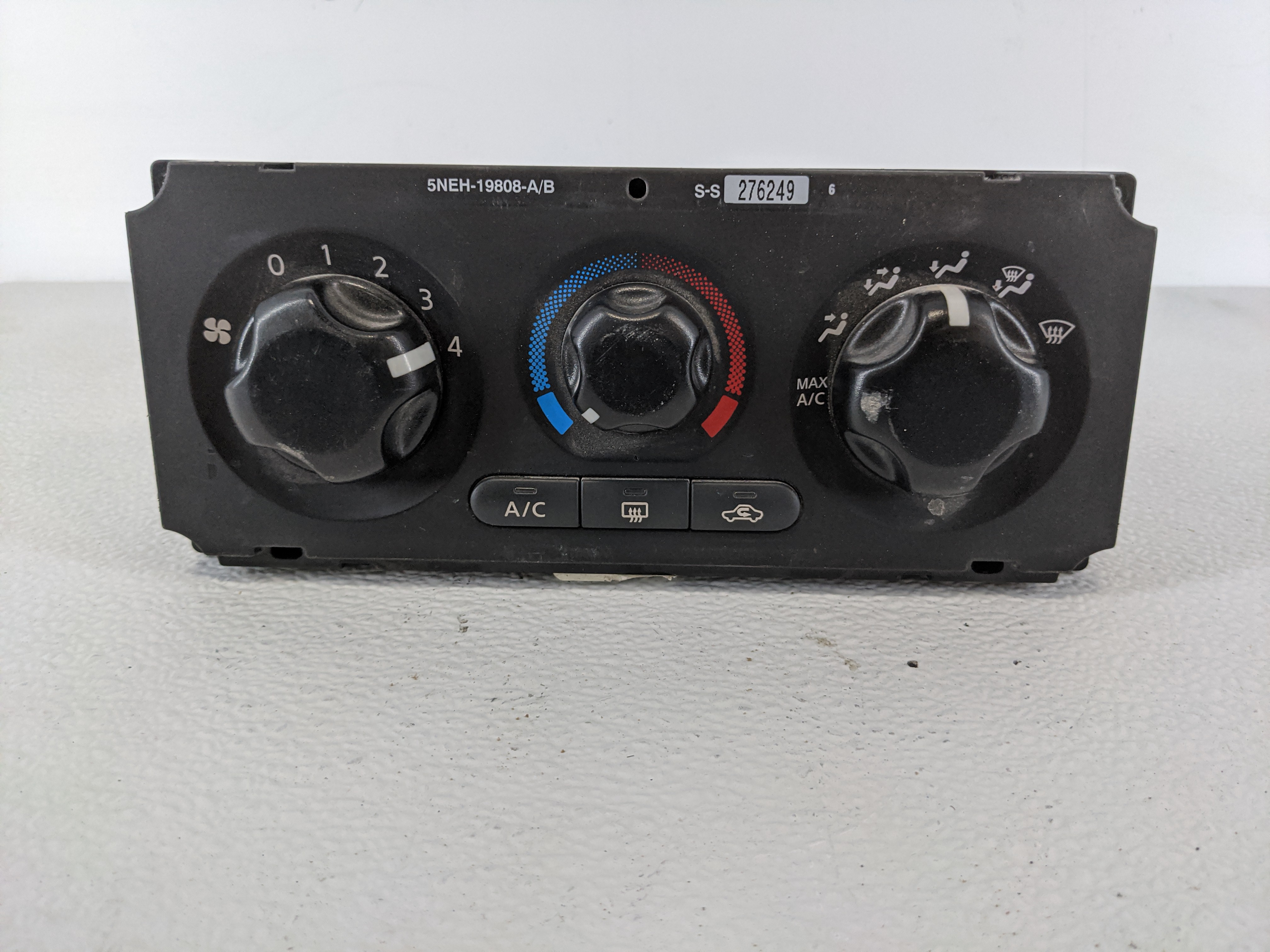 2005-2012 Nissan Frontier Ac Heater Climate Control 5neh-19808-a 1110776 - Oemusedautoparts1.com