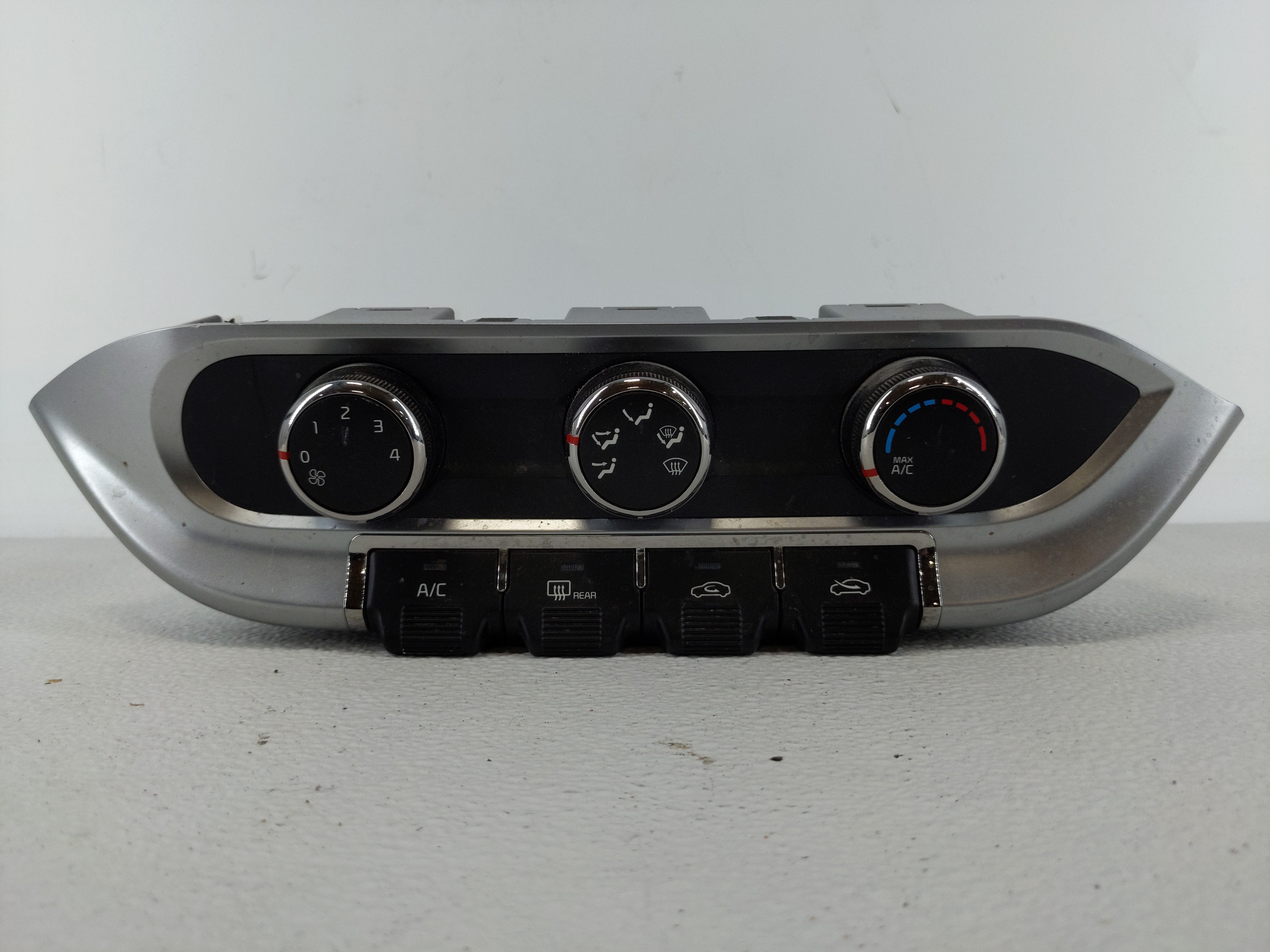 2016-2017 Kia Rio Ac Heater Climate Control 97250-1w260 1110779 - Oemusedautoparts1.com