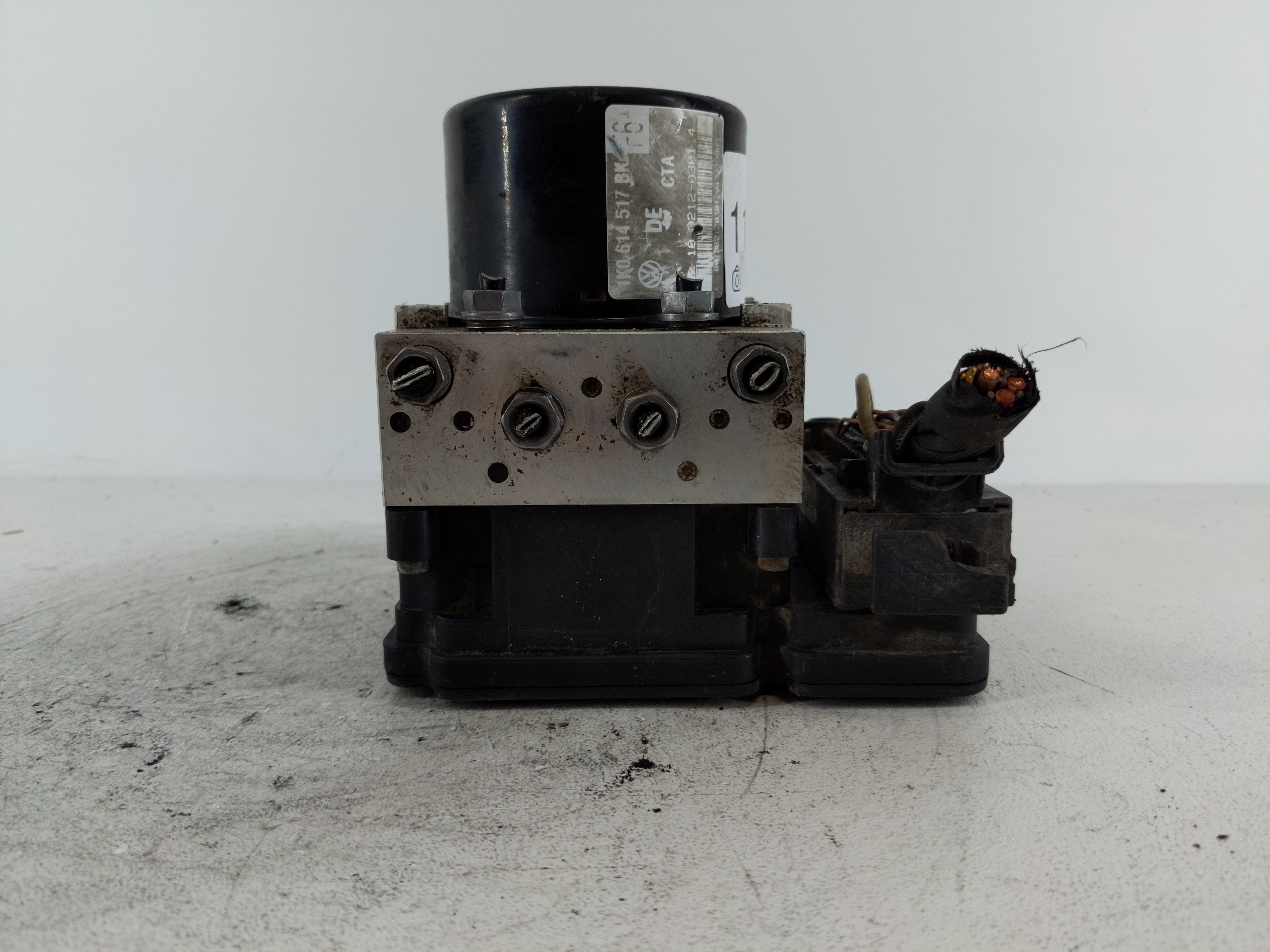 2009-2011 Audi A3 Abs Pump Control Module 1110786 - Oemusedautoparts1.com