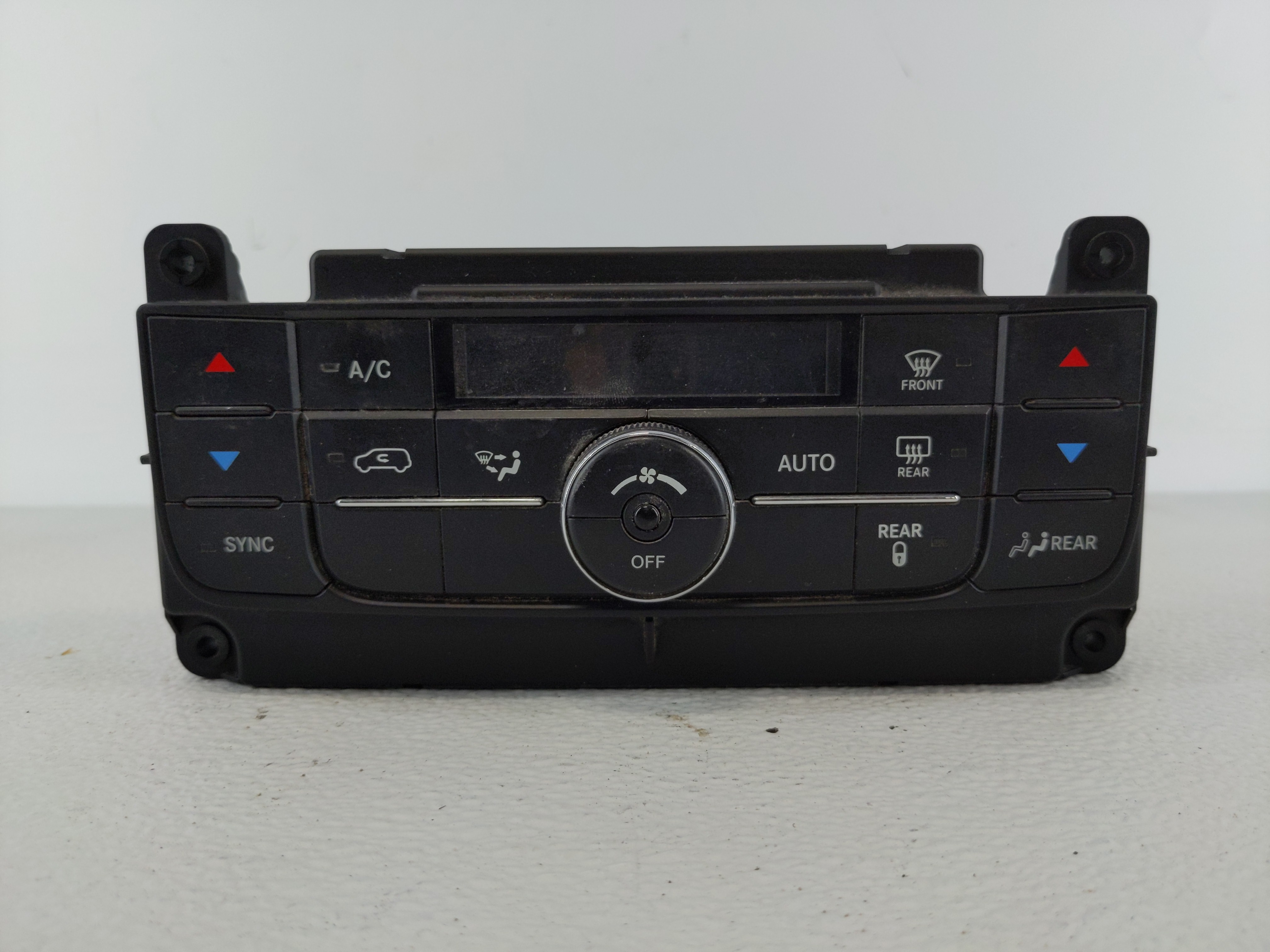 2011-2016 Chrysler Town & Country Ac Heater Climate Control 55111236af 1110792 - Oemusedautoparts1.com