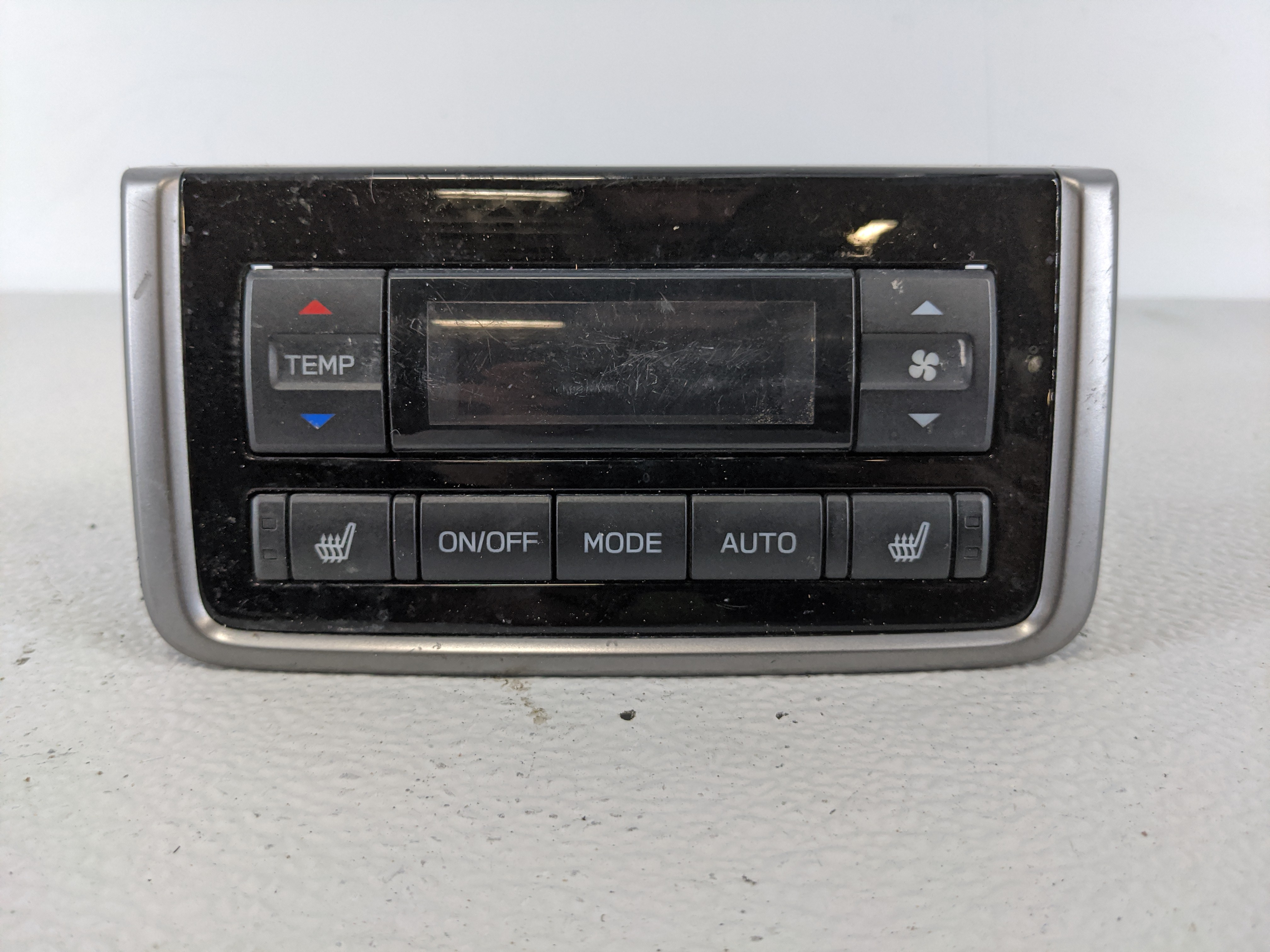 2020 Subaru Ascent Ac Heater Climate Control 72312xc01a 1110794 - Oemusedautoparts1.com