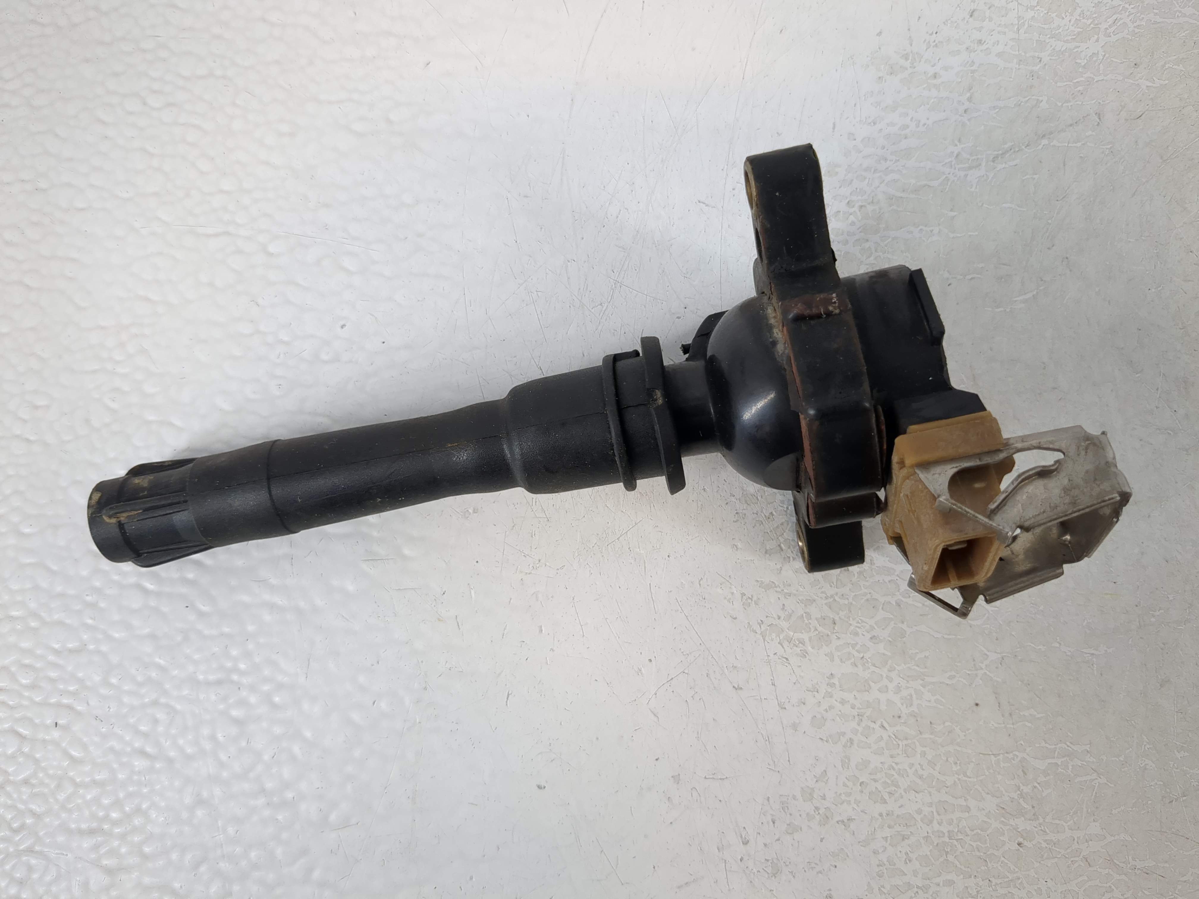 Picture of 1999-2002 Land Rover Range Rover Ignition Coil Igniter Pack 1110824