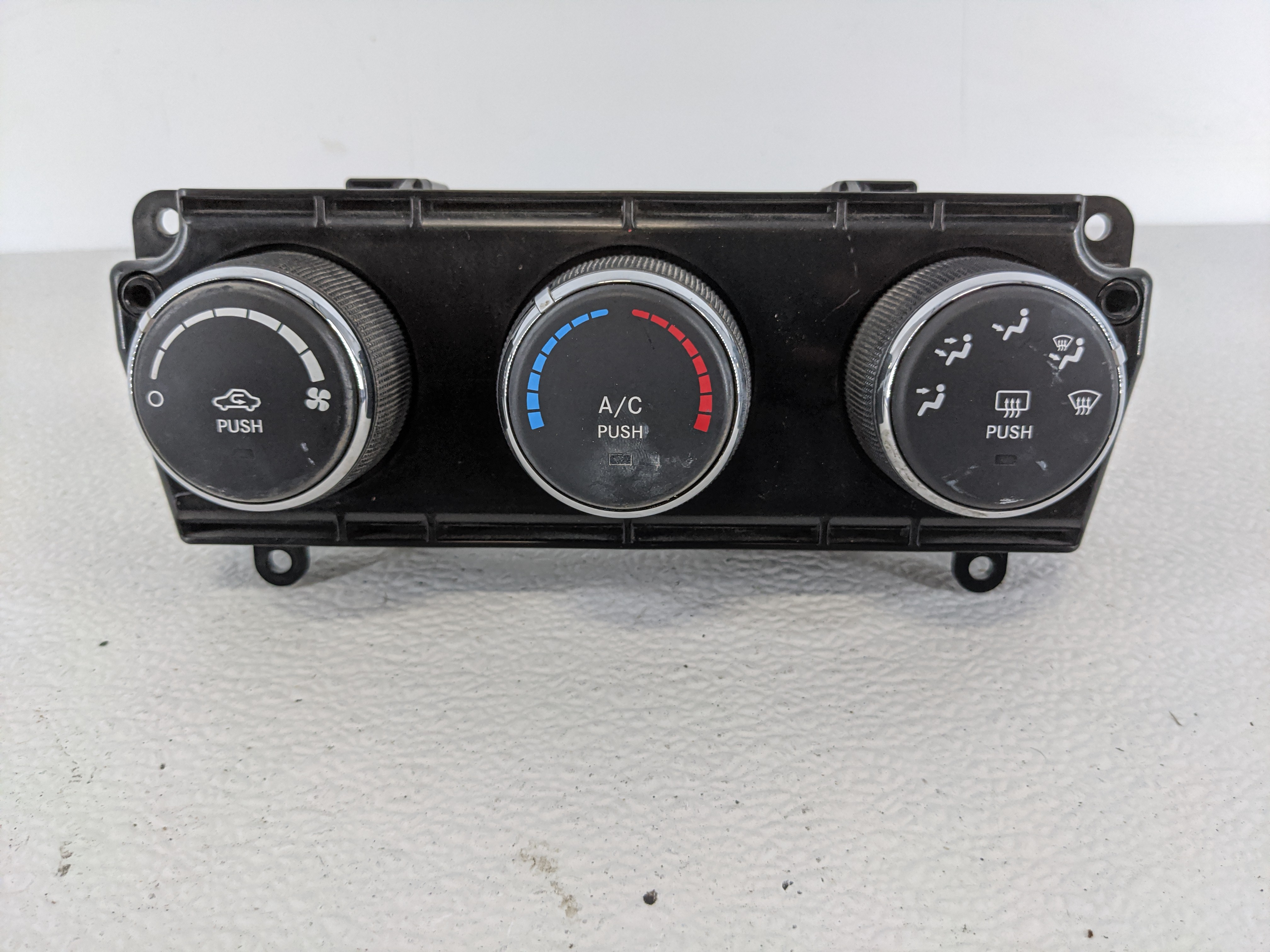 2010-2012 Jeep Liberty Ac Heater Climate Control P55111943ae 1110841 - Oemusedautoparts1.com