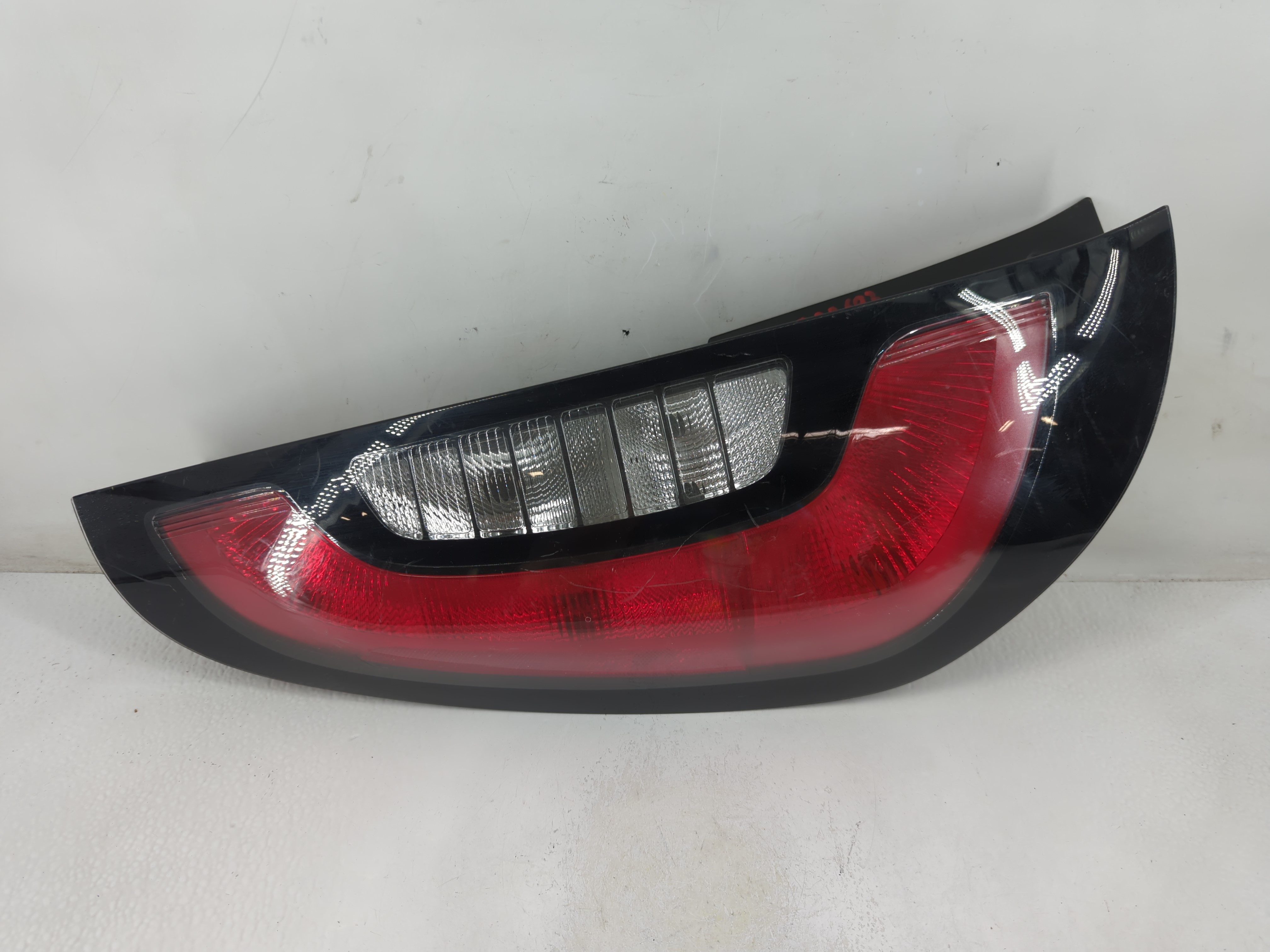 2014-2019 Kia Soul Driver Left Side Tail Light Taillight Oem 1110857 - Oemusedautoparts1.com
