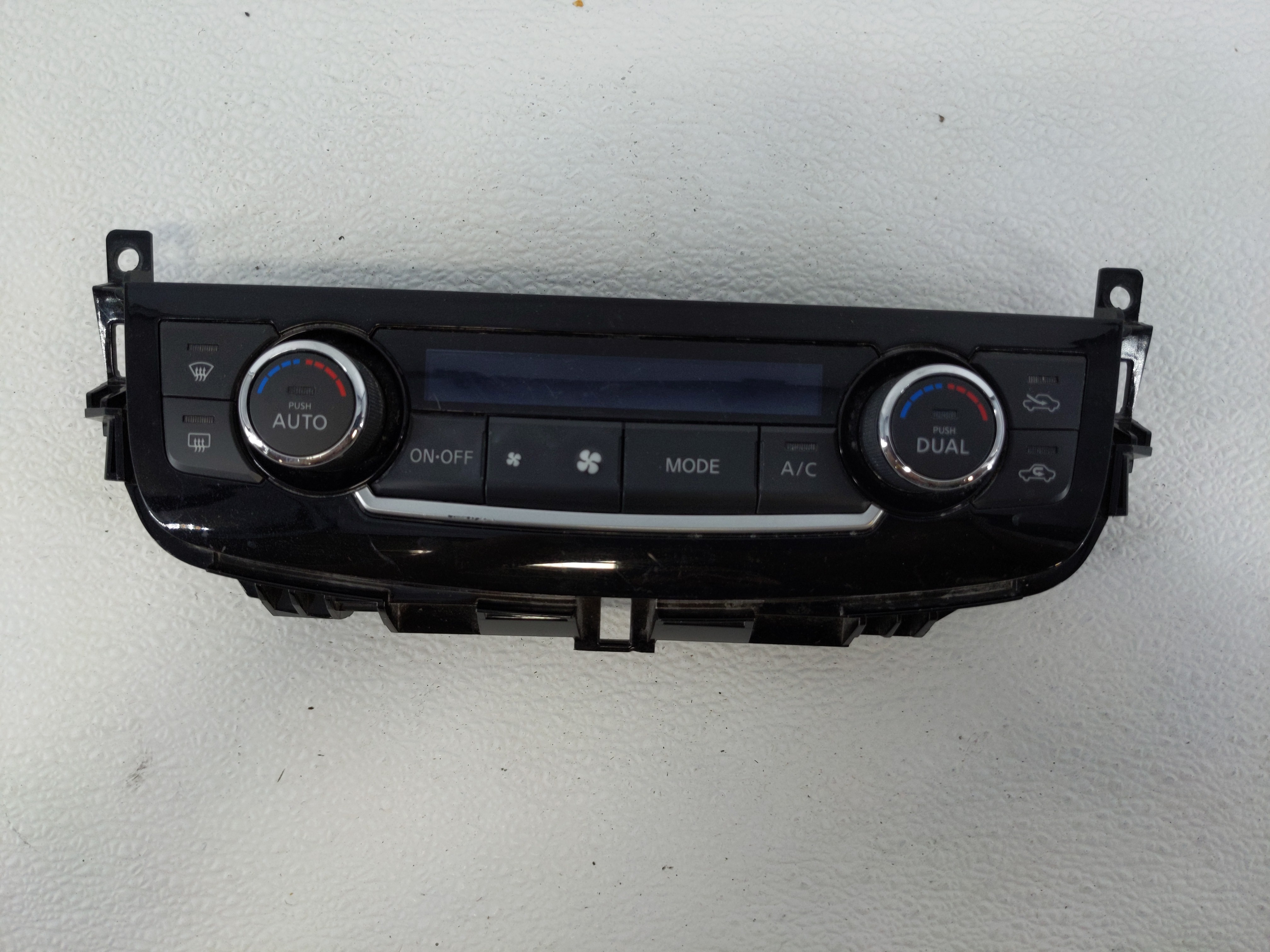 2016-2018 Nissan Altima Ac Heater Climate Control 27500 9hu0a 1110861 - Oemusedautoparts1.com