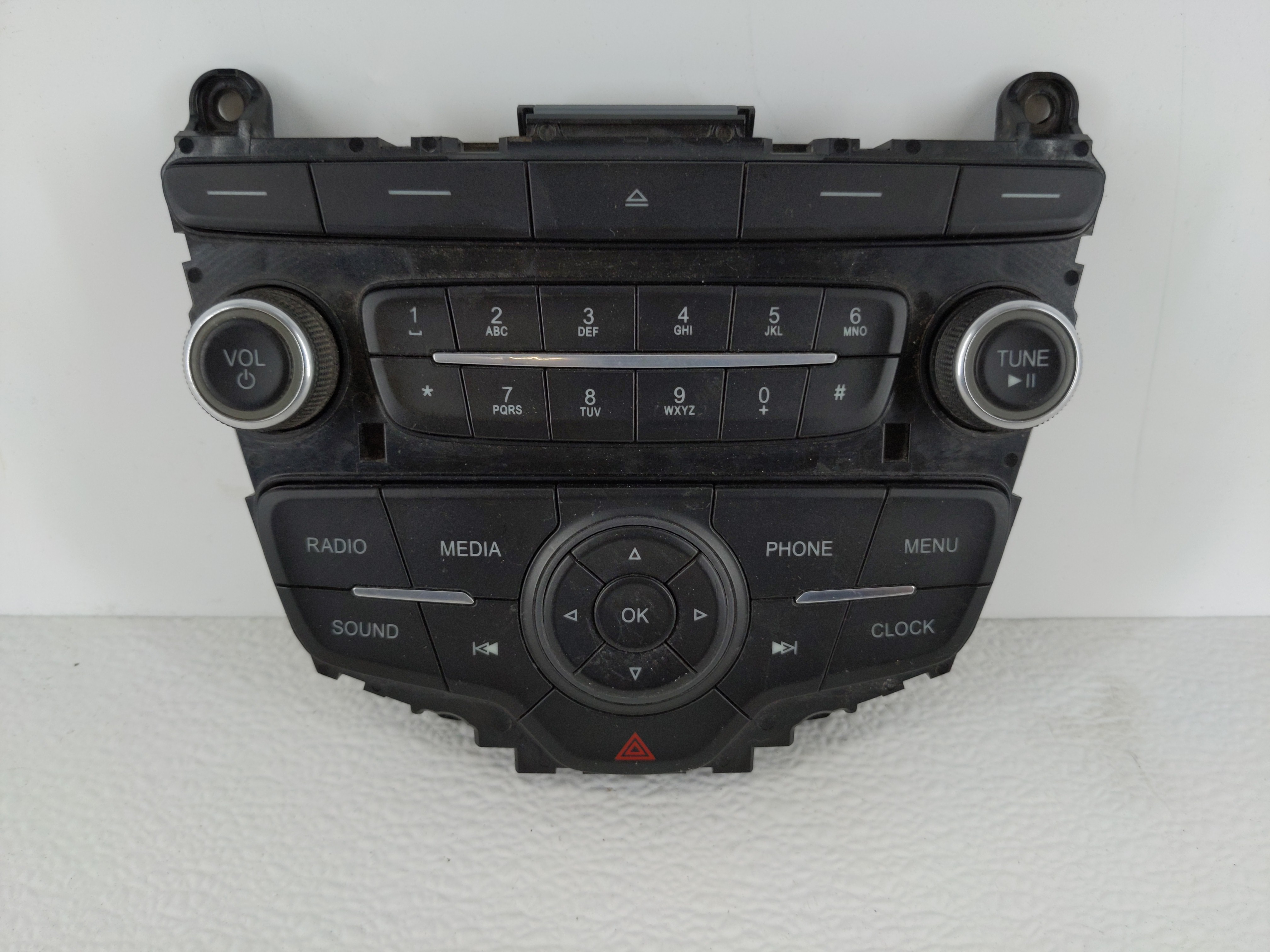 2015-2015 Ford Focus Am Fm Cd Player Radio Receiver 1110863 - Oemusedautoparts1.com
