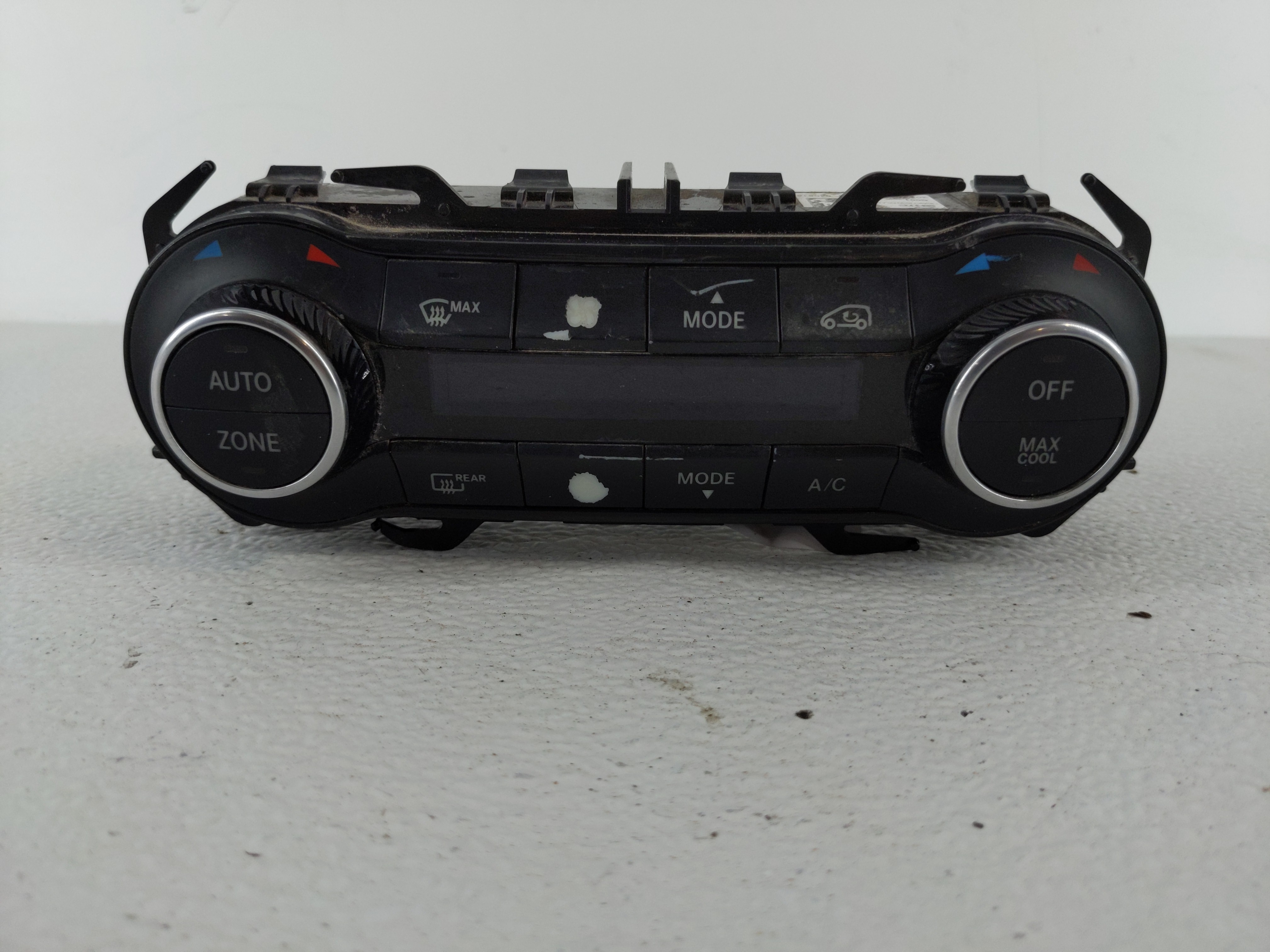 2017-2018 Infiniti Qx30 Ac Heater Climate Control A091 900 52 01 1110879 - Oemusedautoparts1.com