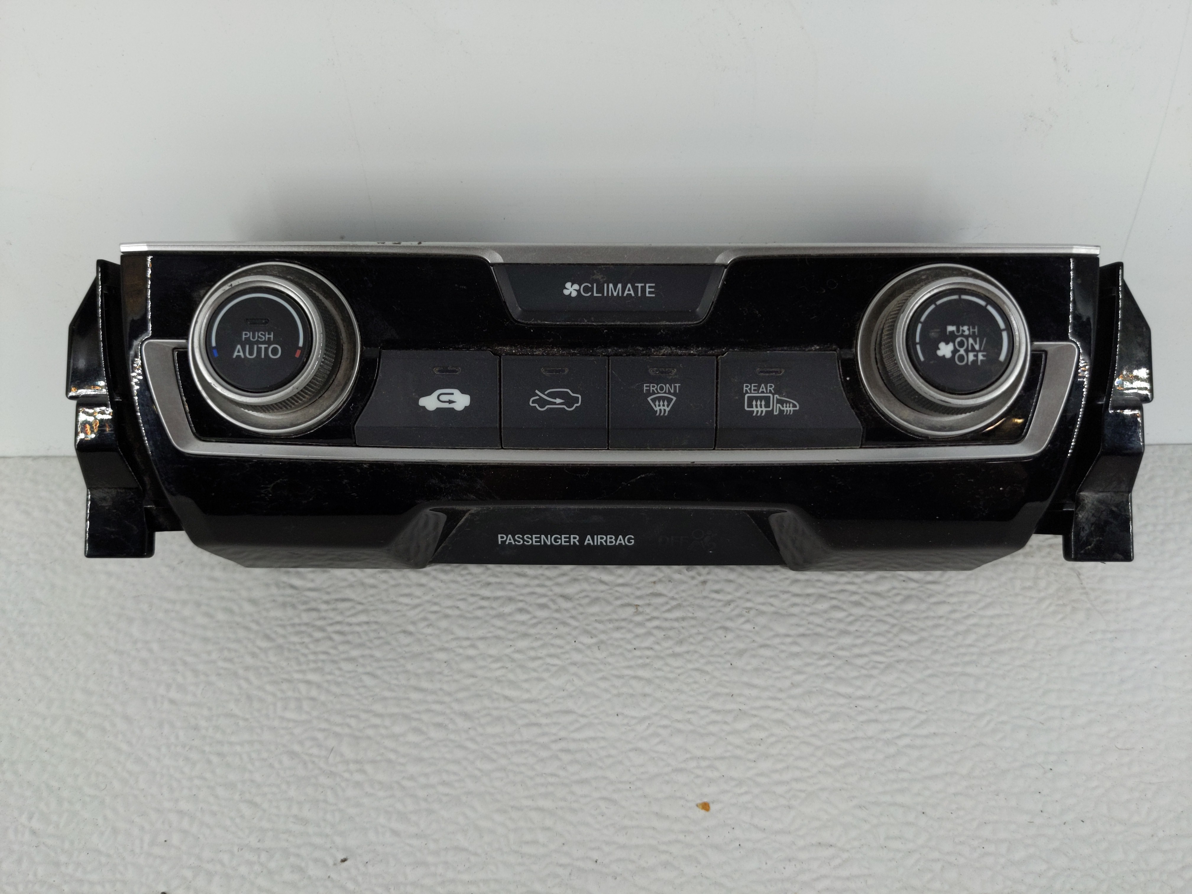 2016-2018 Honda Civic Ac Heater Climate Control 79600tbaa311m1 1110882 - Oemusedautoparts1.com