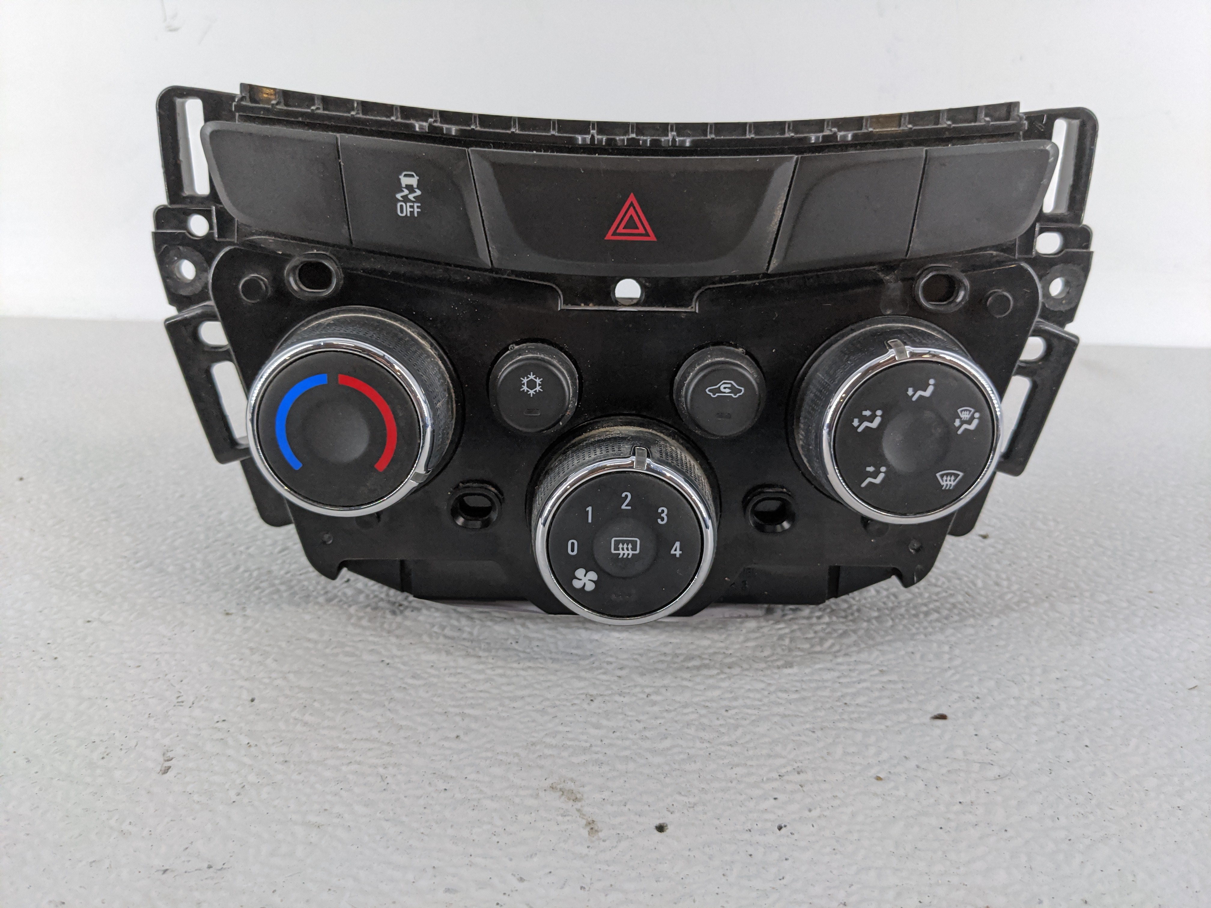 2017-2021 Chevrolet Trax Ac Heater Climate Control 42521436 1110885 - Oemusedautoparts1.com