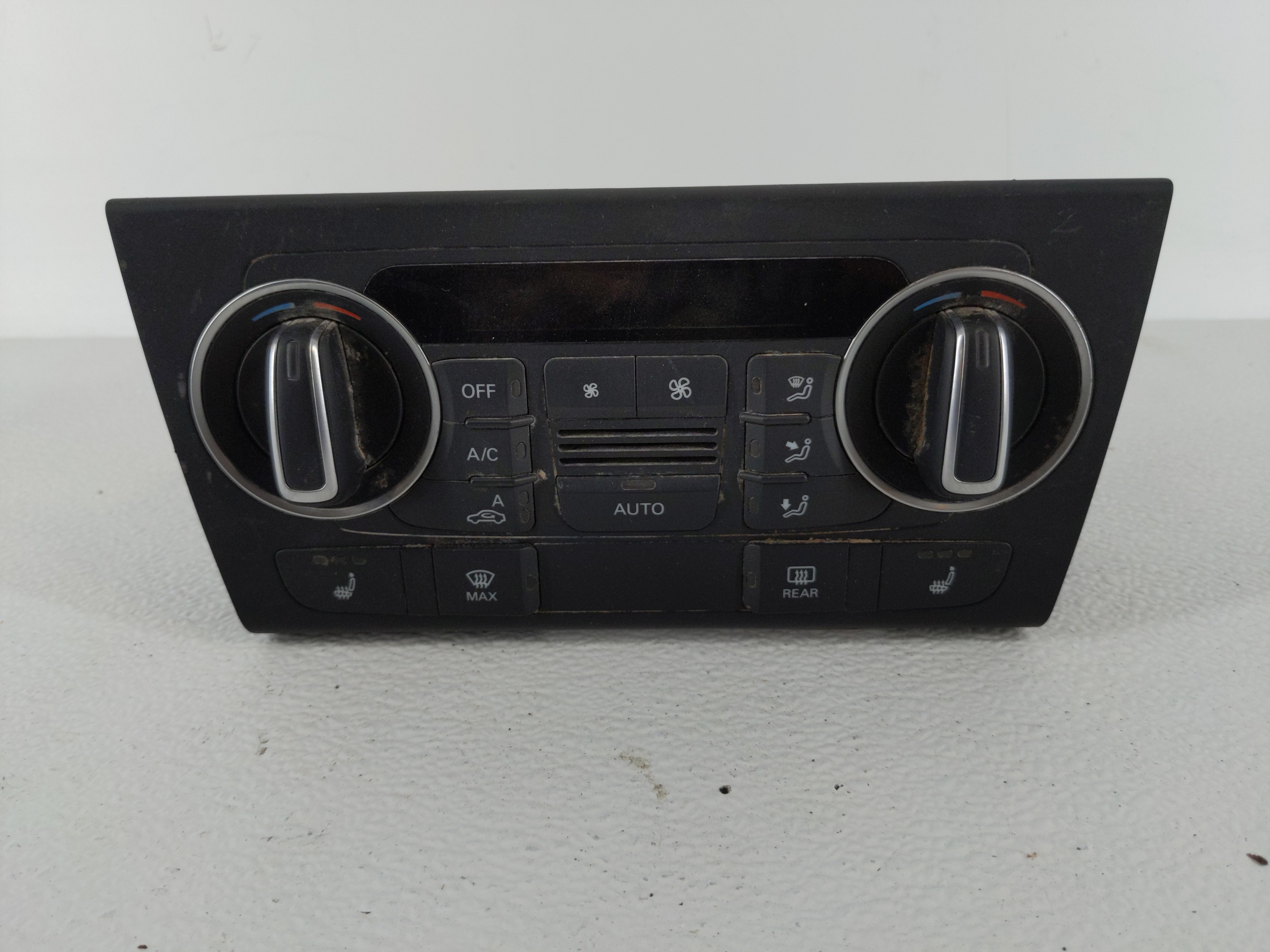 2015-2016 Audi Q3 Ac Heater Climate Control 8u0820043g 1110894 - Oemusedautoparts1.com