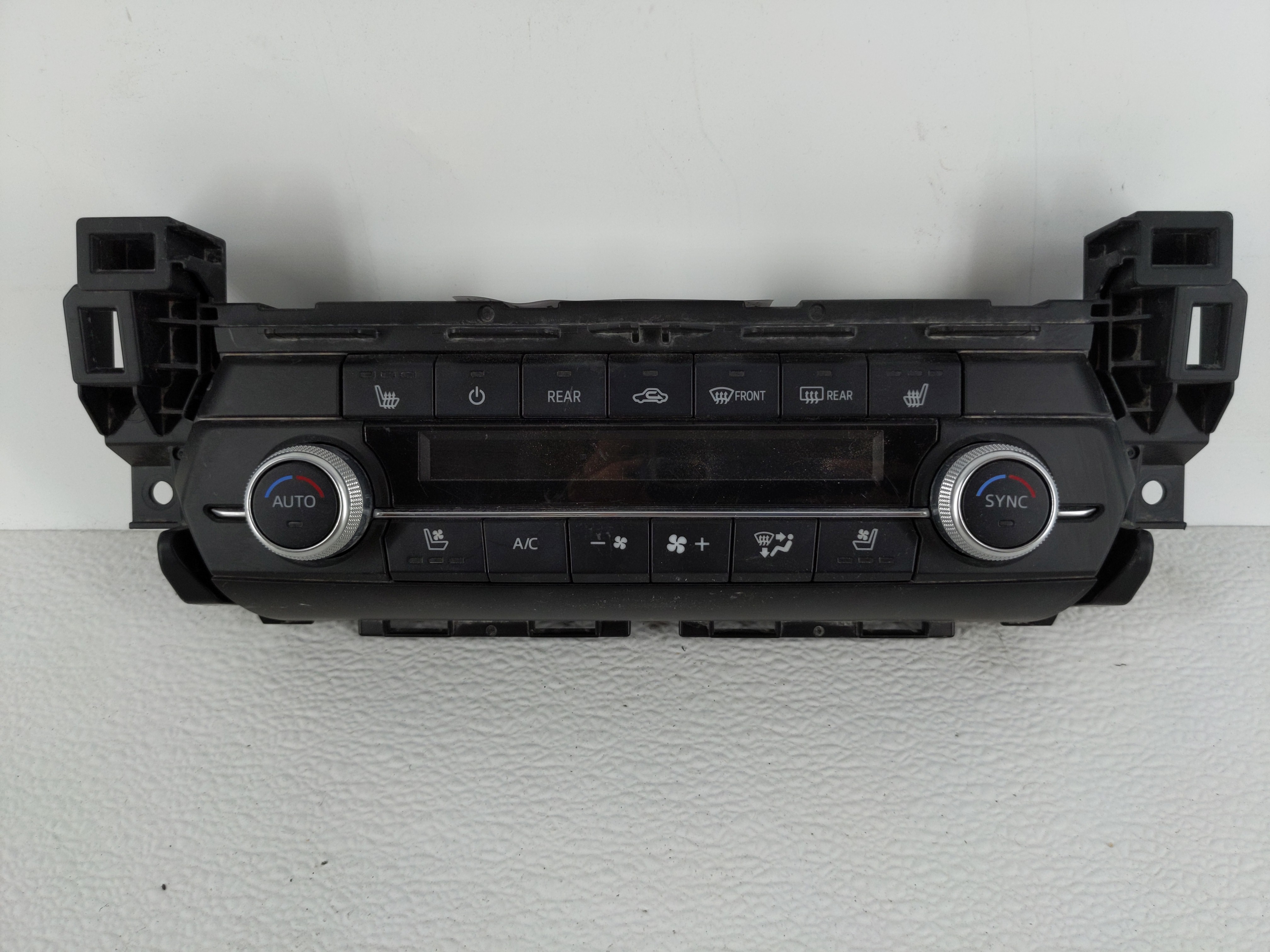2019-2021 Mazda Cx-9 Ac Heater Climate Control Tn42 61190b 1110909 - Oemusedautoparts1.com