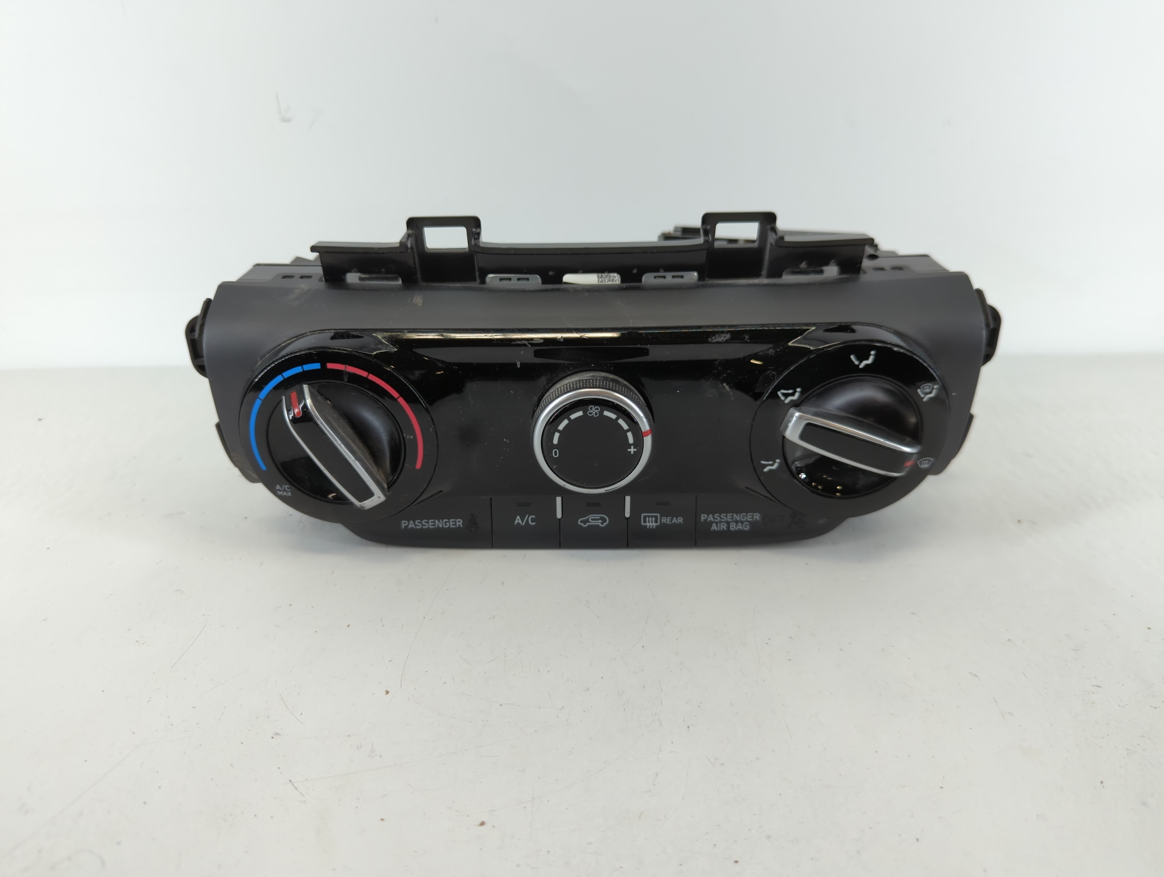 2022-2022 Hyundai Kona Ac Heater Climate Control 97250-j9ae0 1110915 - Oemusedautoparts1.com