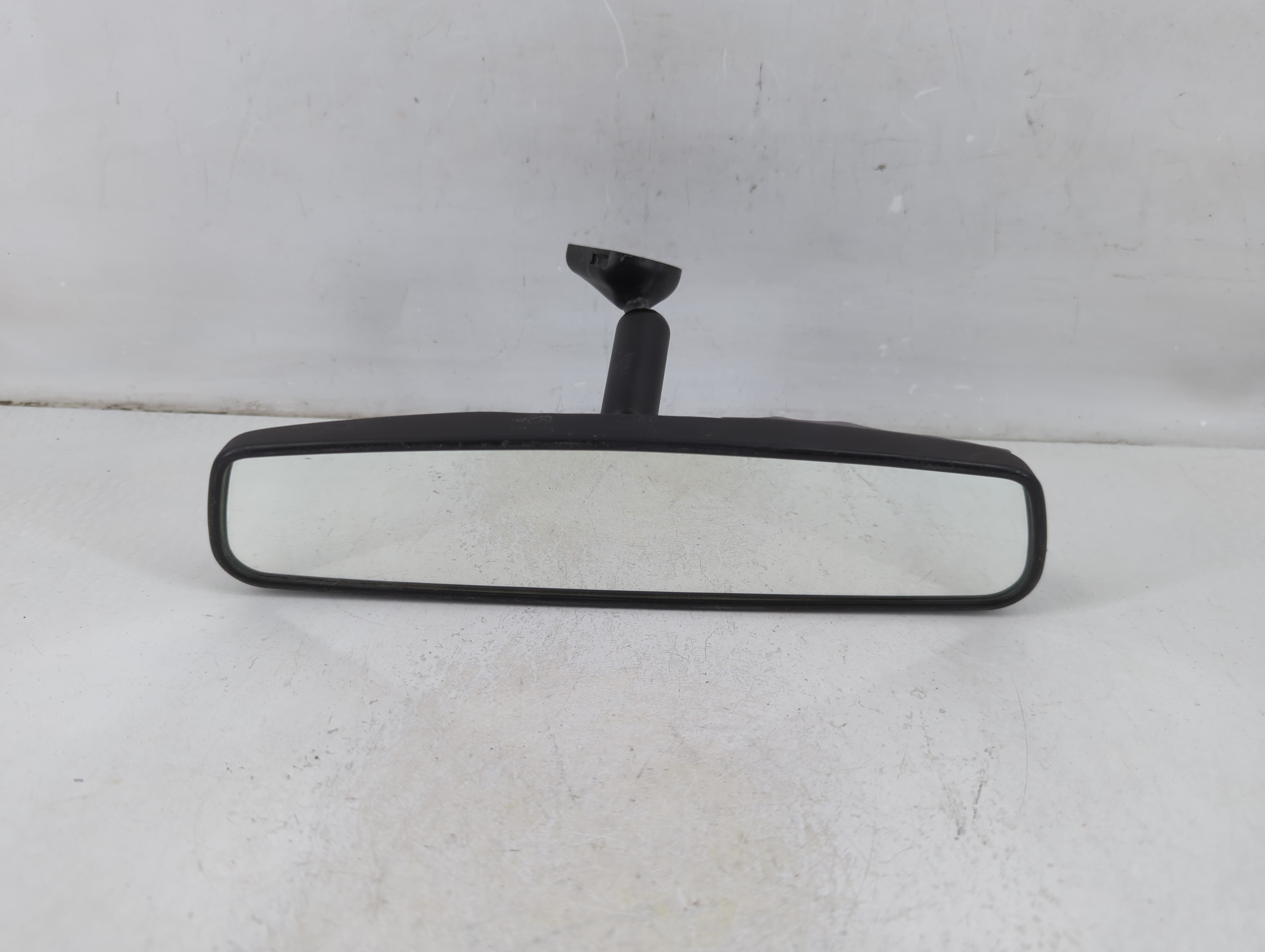 2014-2020 Hyundai Elantra Interior Rear View Mirror Oem 1111056 - Oemusedautoparts1.com