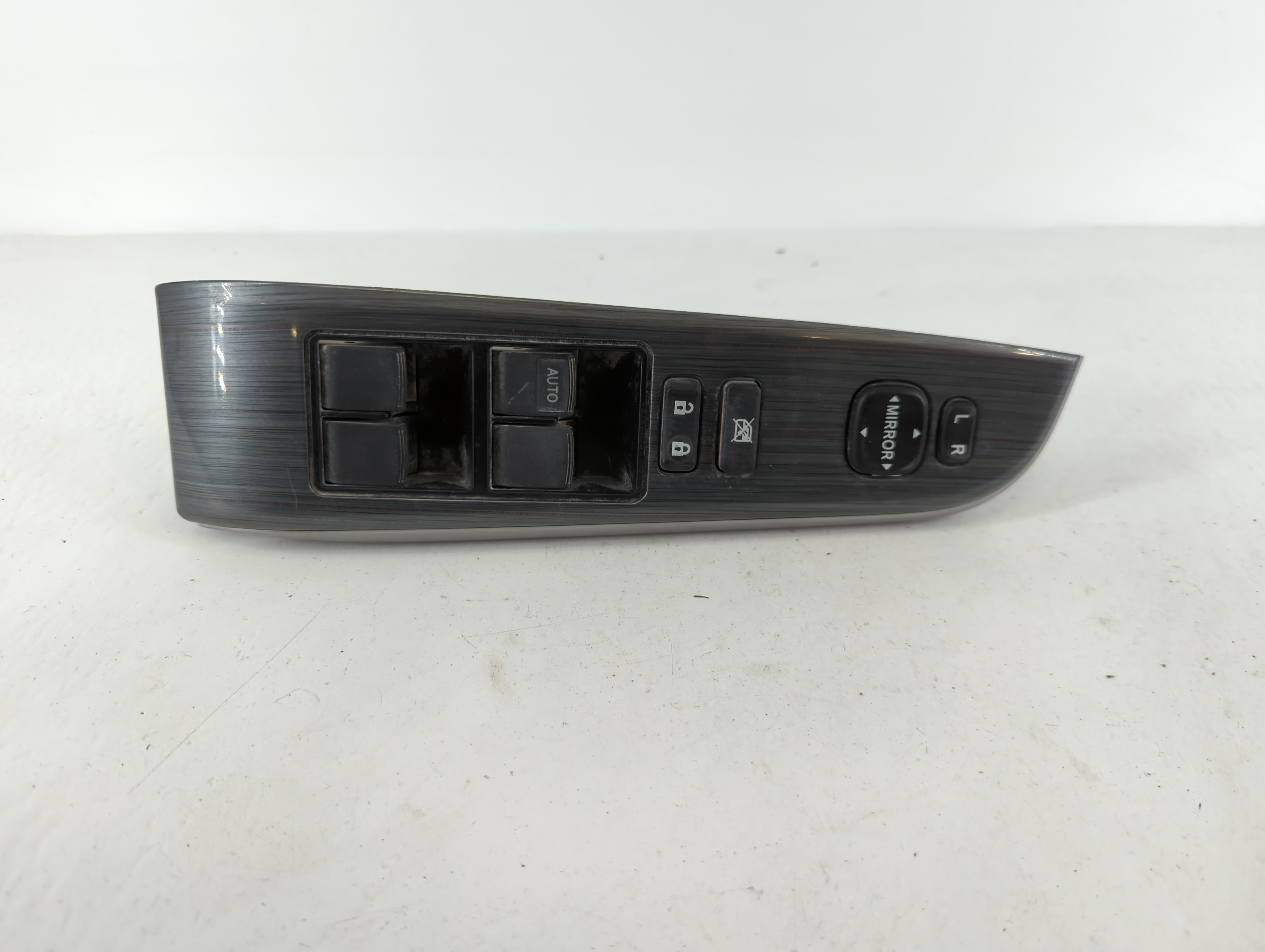 2001-2005 Bmw 330i Driver Left Door Master Power Window Switch 1111122 - Oemusedautoparts1.com