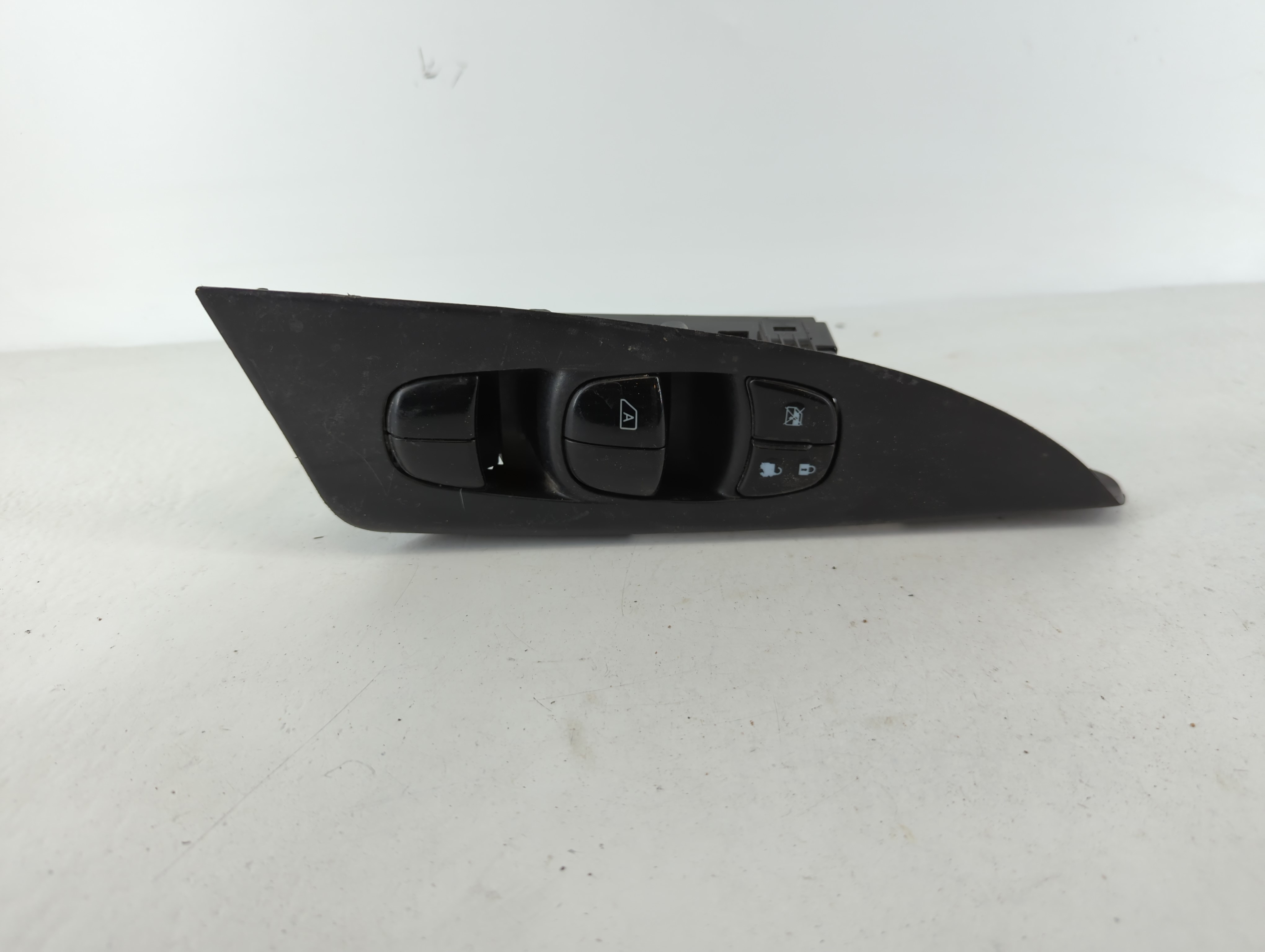 2013-2019 Nissan Sentra Driver Left Door Master Power Window Switch 1111144 - Oemusedautoparts1.com