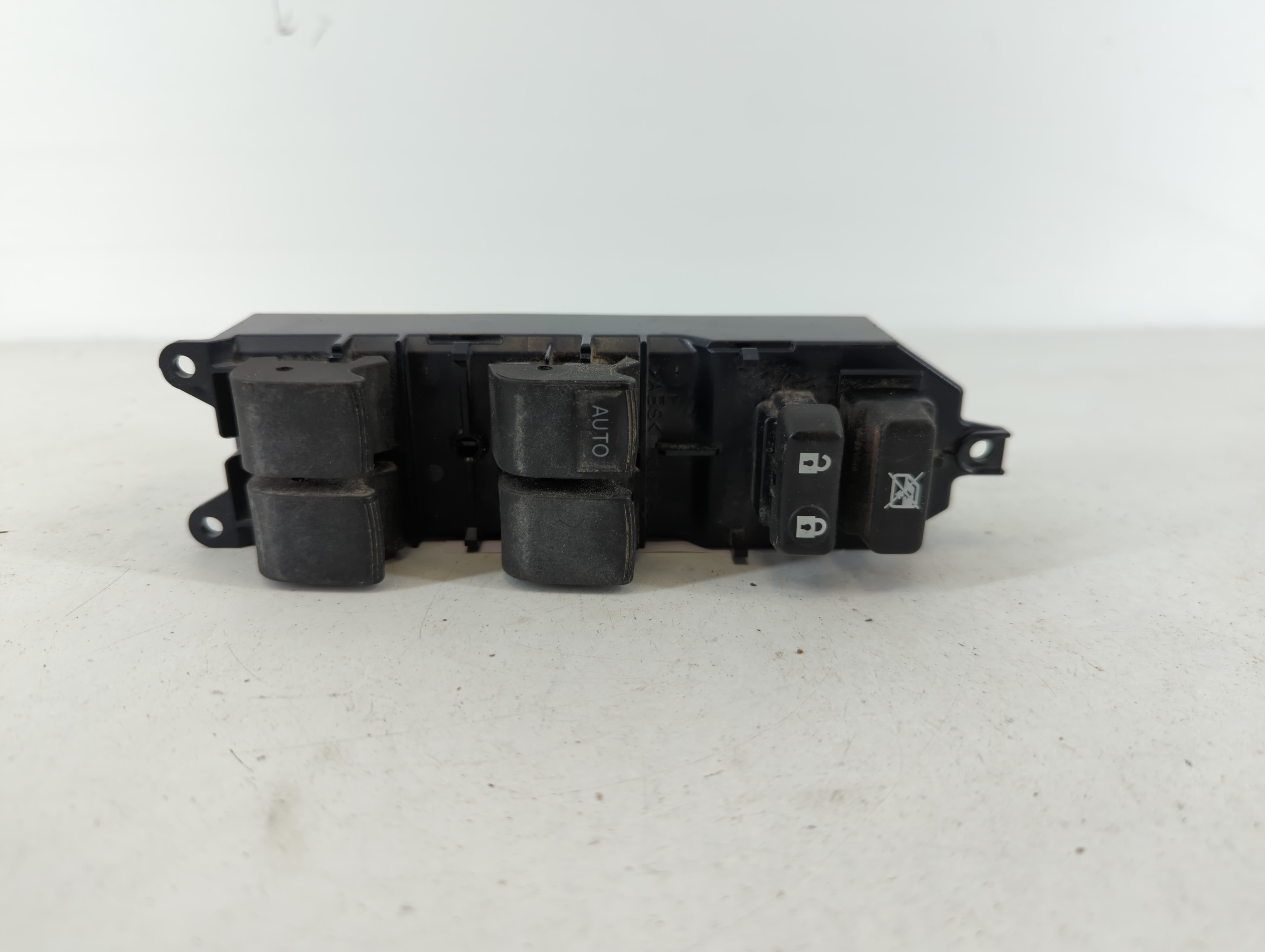 2009 Toyota Camry Driver Left Door Master Power Window Switch 1111145 - Oemusedautoparts1.com