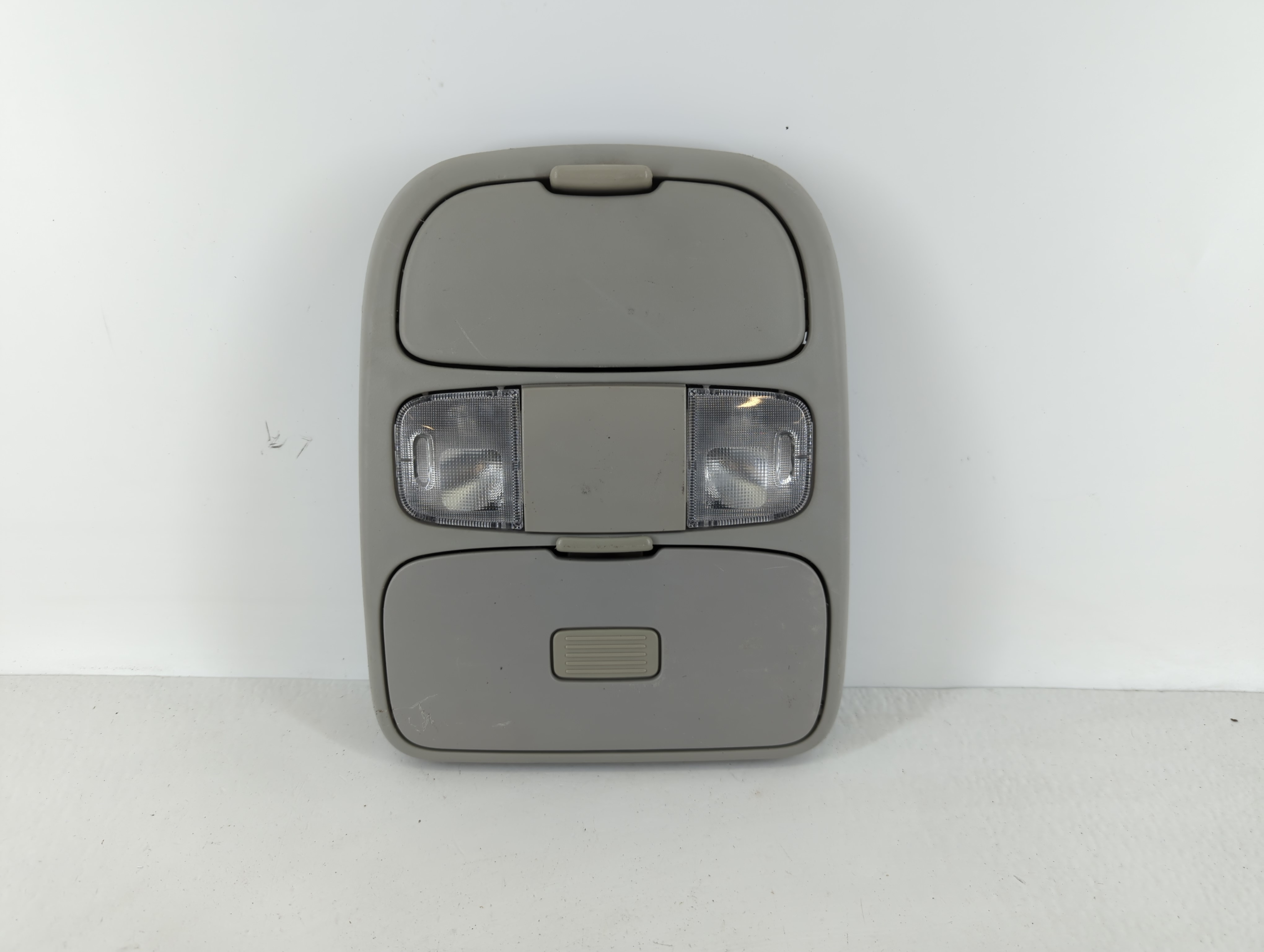 2010 Toyota Sienna Overhead Roof Console 1111163 - Oemusedautoparts1.com