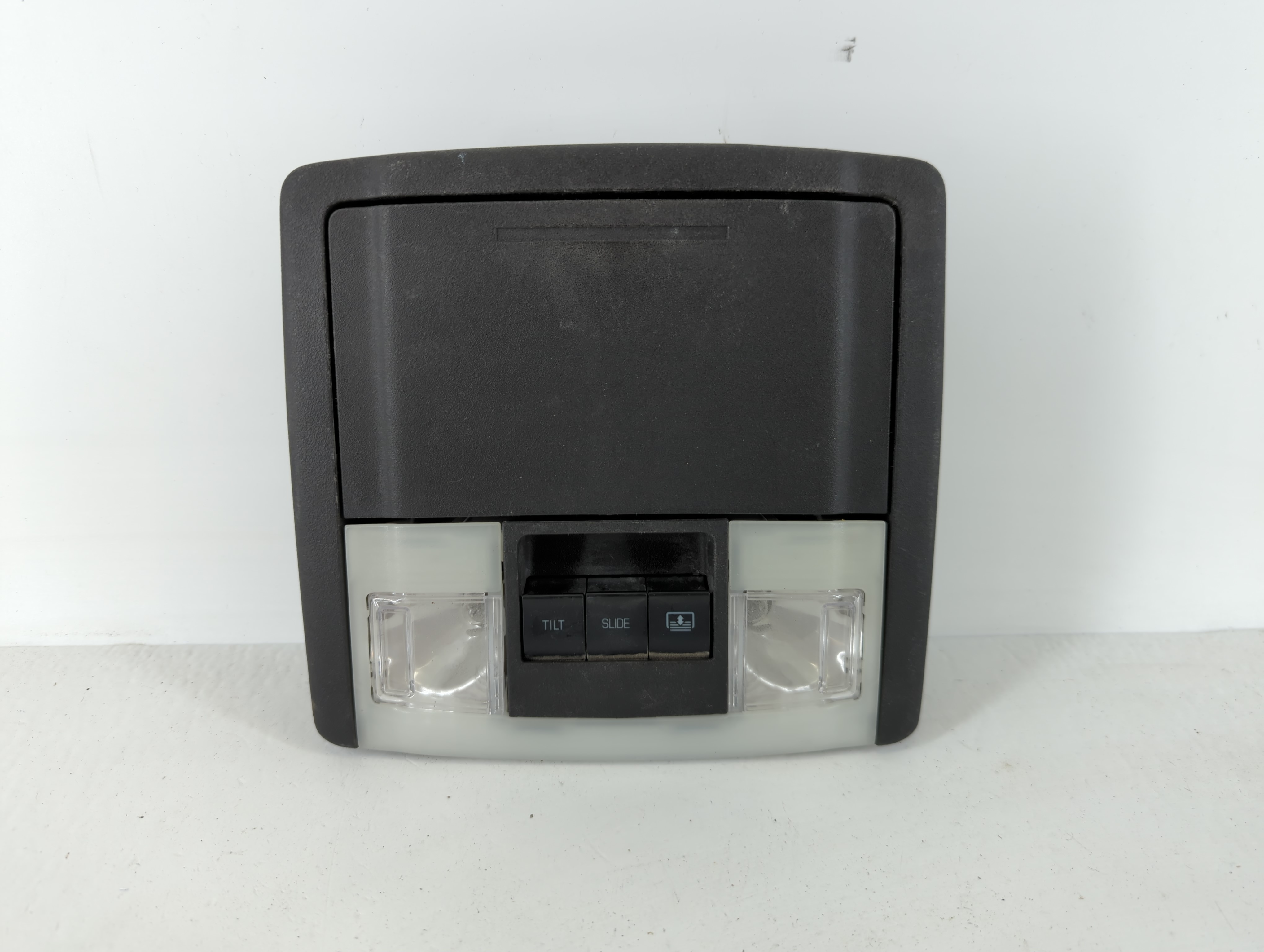 2013 Ford Explorer Overhead Roof Console 1111165 - Oemusedautoparts1.com