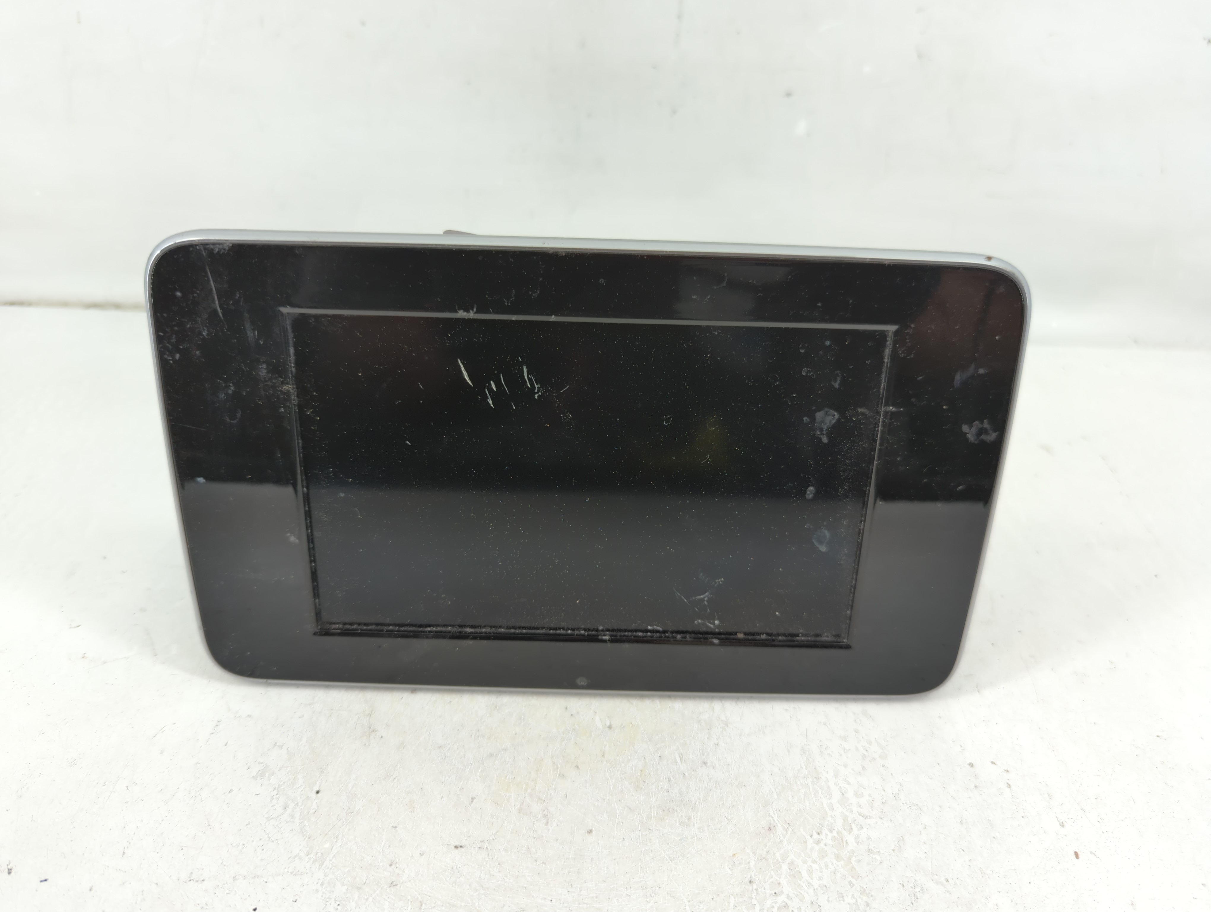 2018 Mercedes-benz Glc300 Information Display Screen 1111212 - Oemusedautoparts1.com