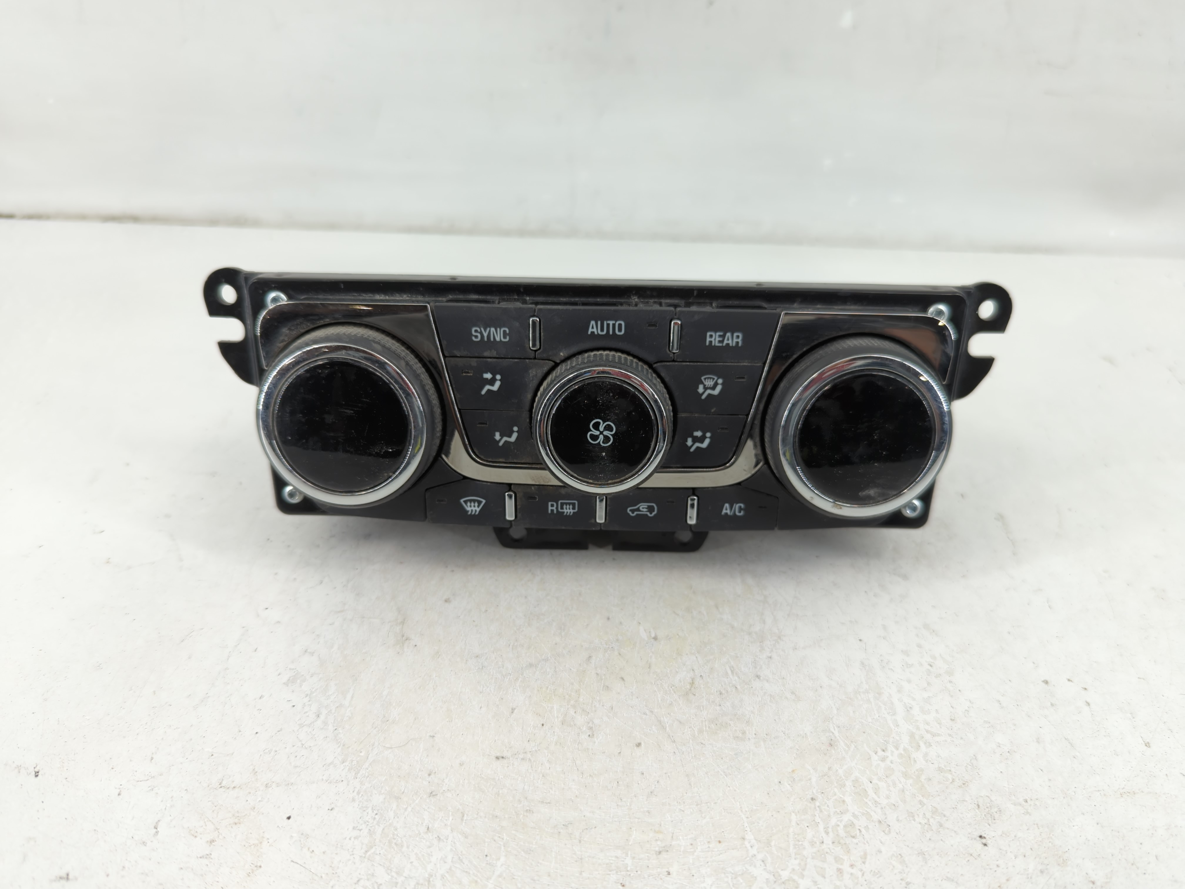 Picture of 2013-2013 Buick Enclave Ac Heater Climate Control 23140662 1111238