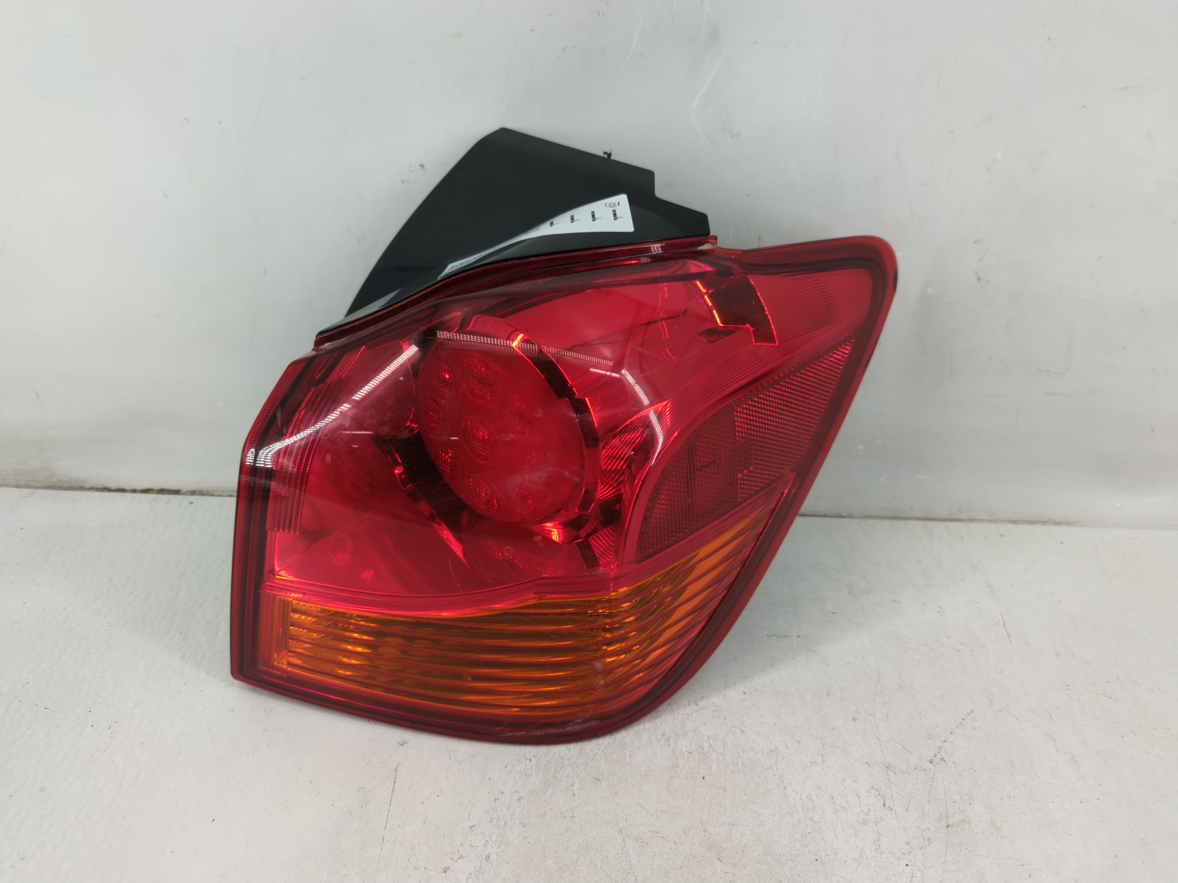 2011 Mitsubishi Outlander Sport Driver Left Side Tail Light Taillight Oem 1111266 - Oemusedautoparts1.com
