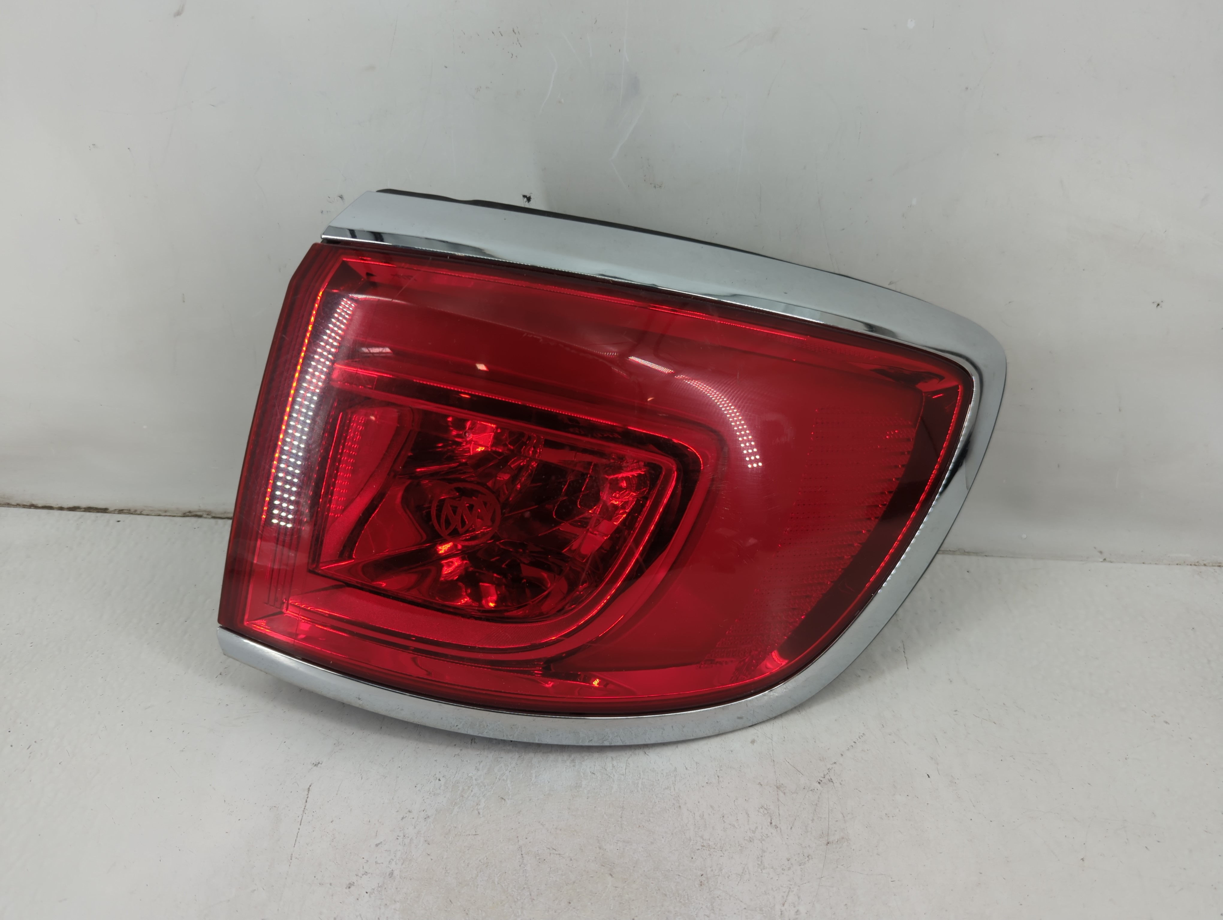 2013-2017 Buick Enclave Driver Left Side Tail Light Taillight Oem 1111274 - Oemusedautoparts1.com