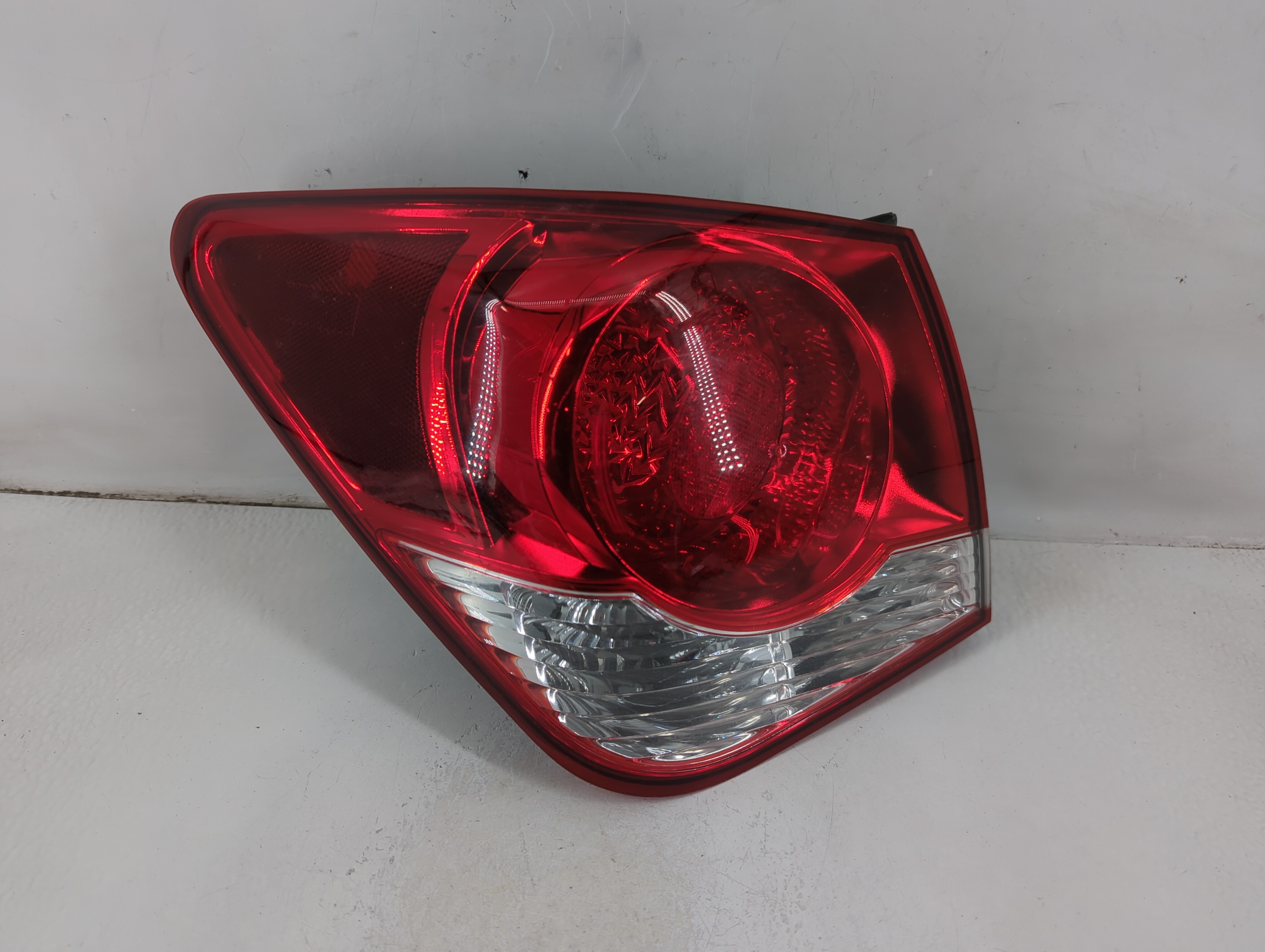 2011-2016 Chevrolet Cruze Driver Left Side Tail Light Taillight Oem 1111280 - Oemusedautoparts1.com