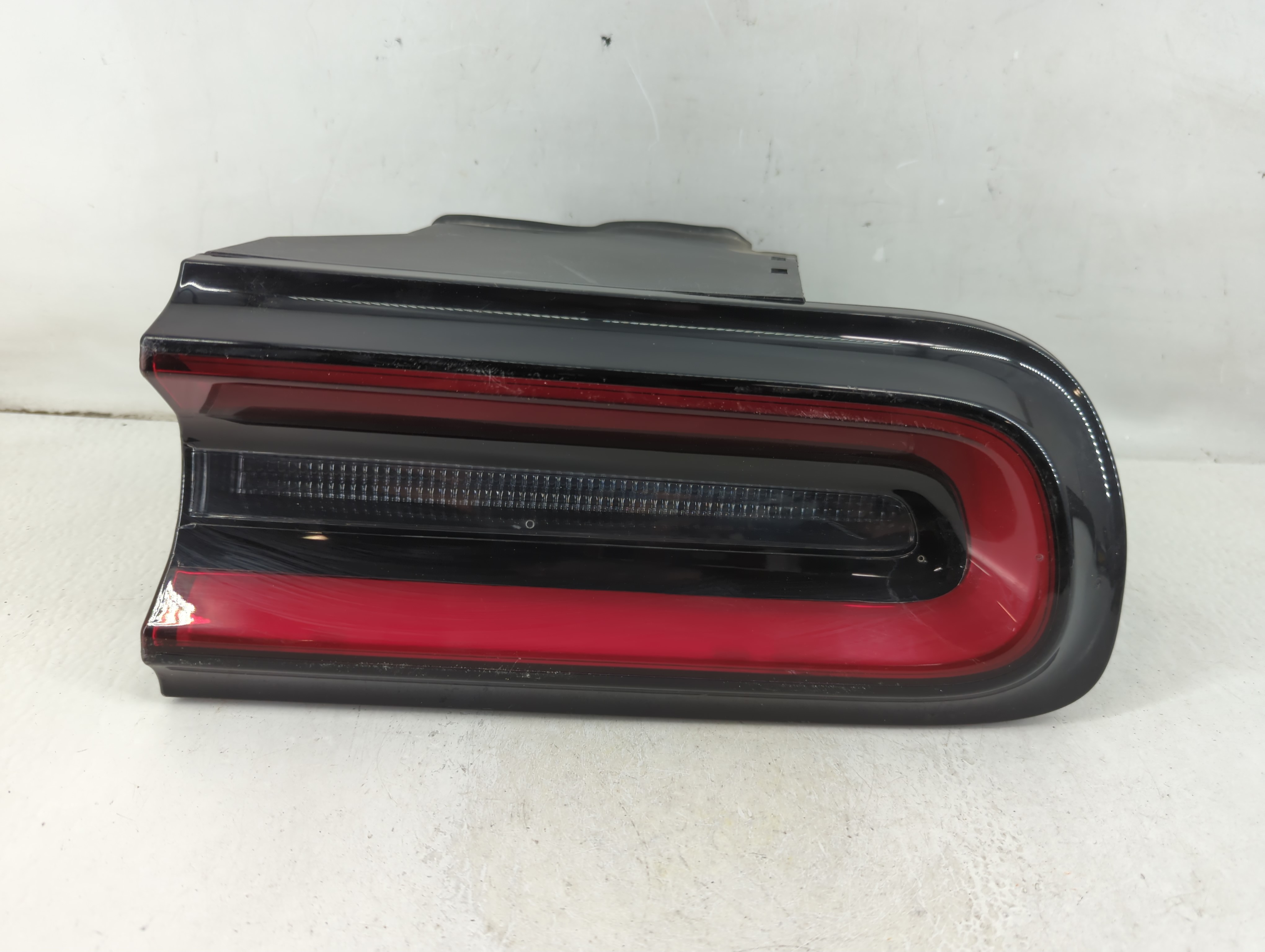 2015-2022 Dodge Challenger Passenger Right Side Tail Light Taillight Oem 1111284 - Oemusedautoparts1.com