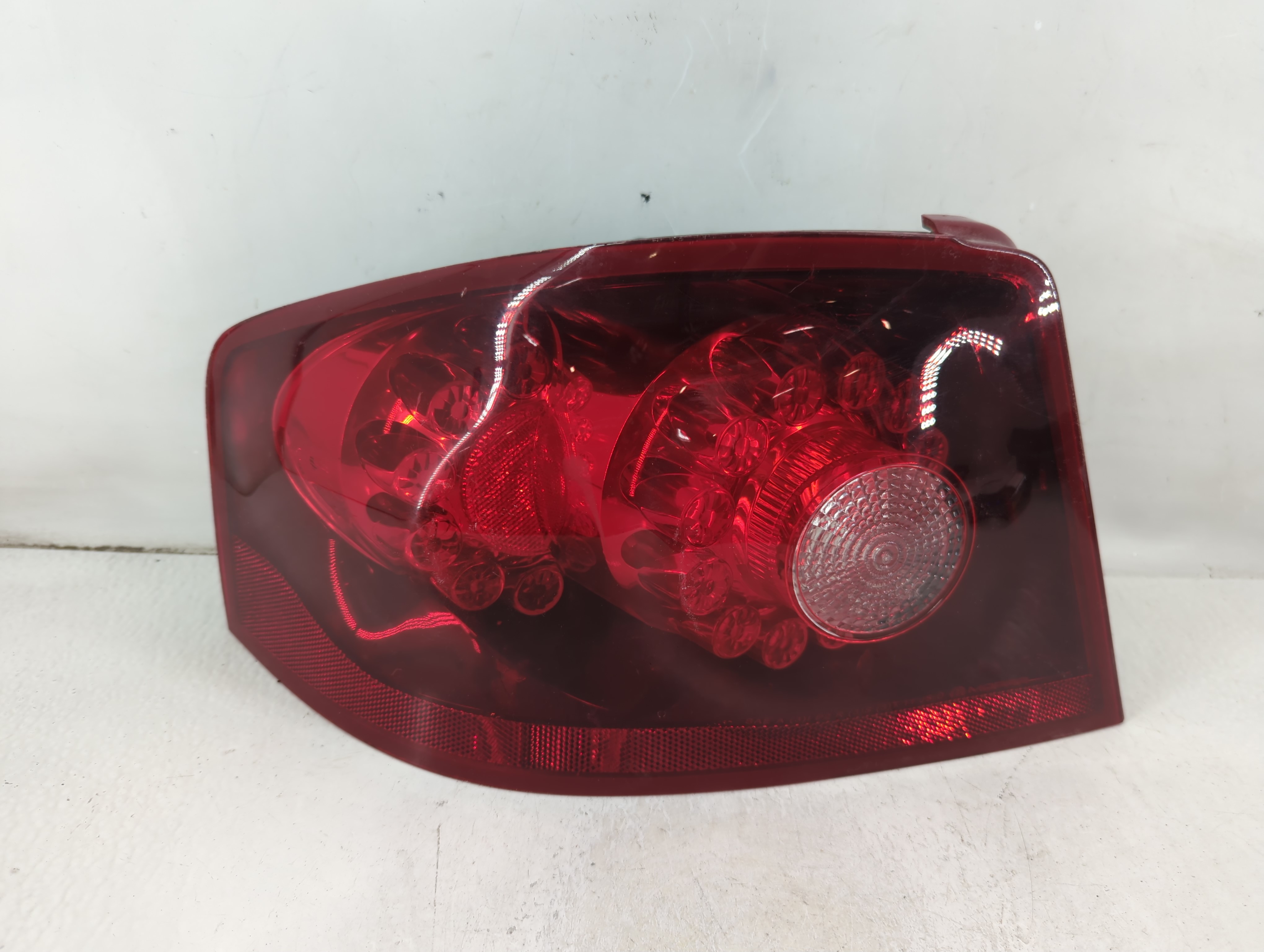 2011-2014 Dodge Avenger Driver Left Side Tail Light Taillight Oem 1111286 - Oemusedautoparts1.com